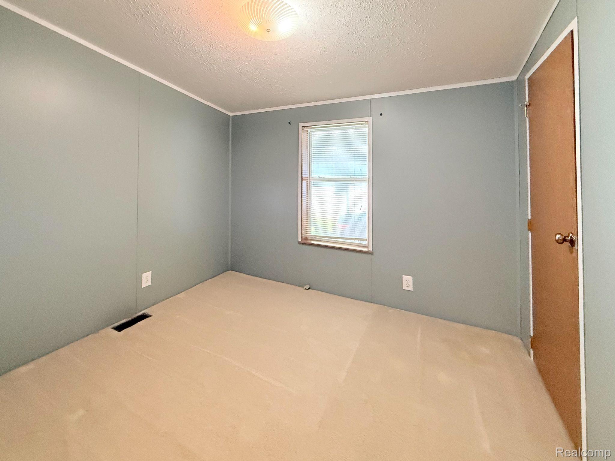 416 Raisin River Drive Property Photo 23