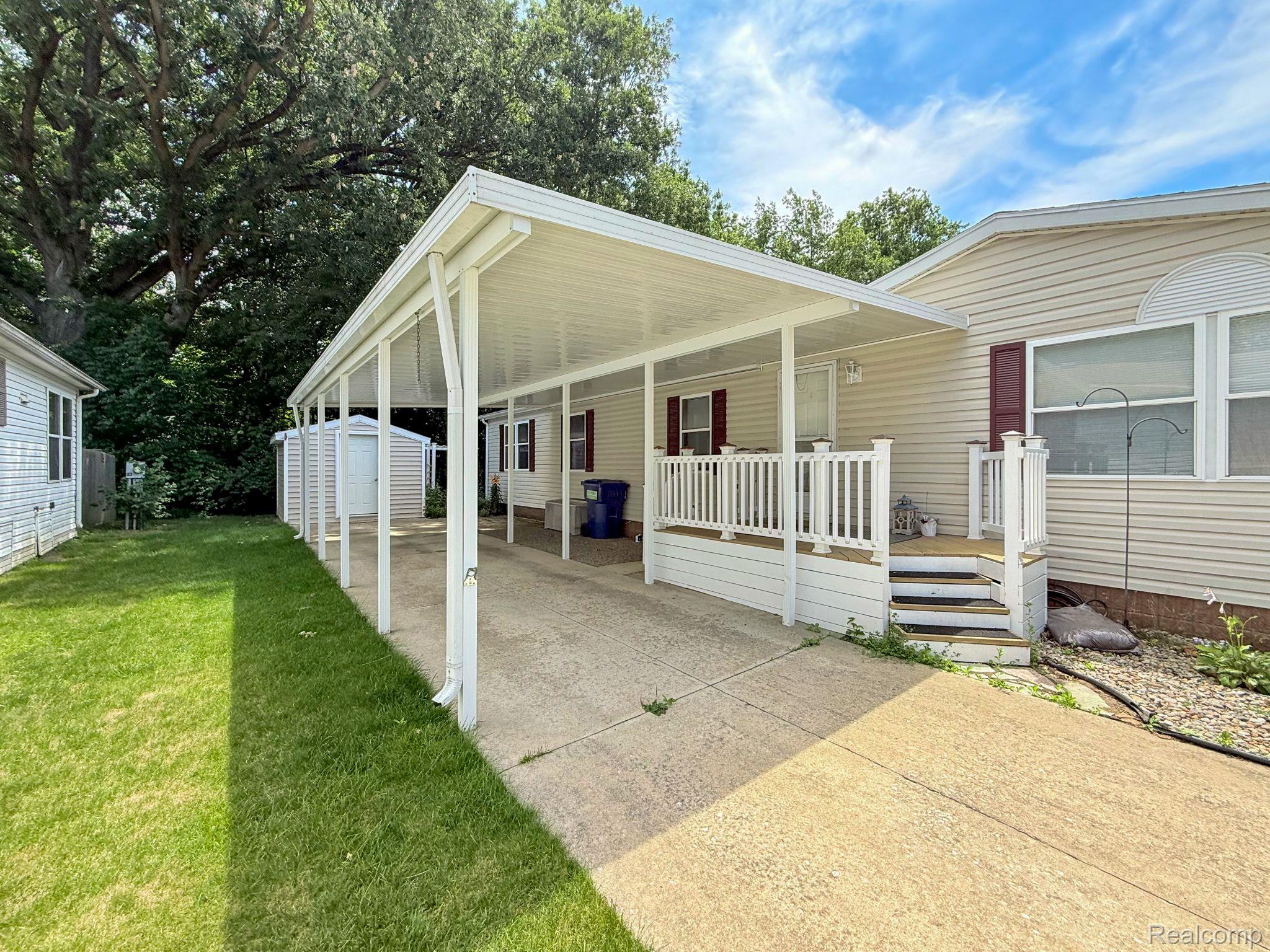 416 Raisin River Drive Property Photo 32