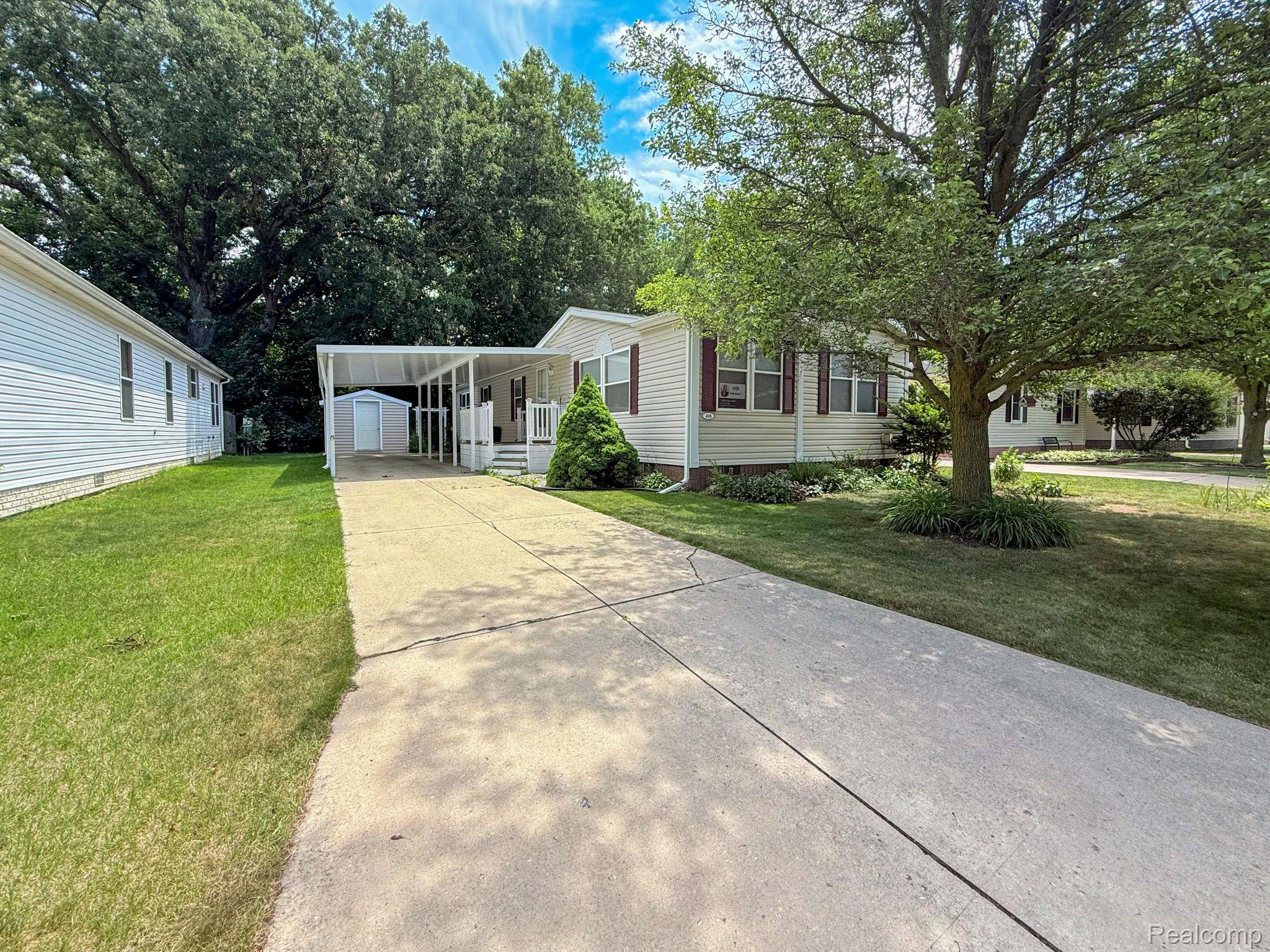416 Raisin River Drive Property Photo 34