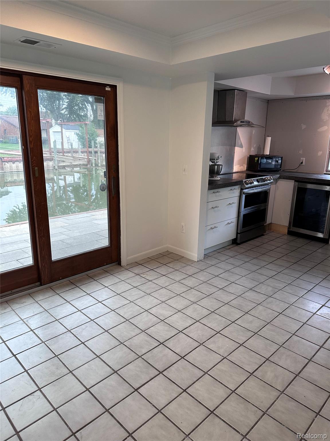 48481 Harbor Drive Property Photo 8
