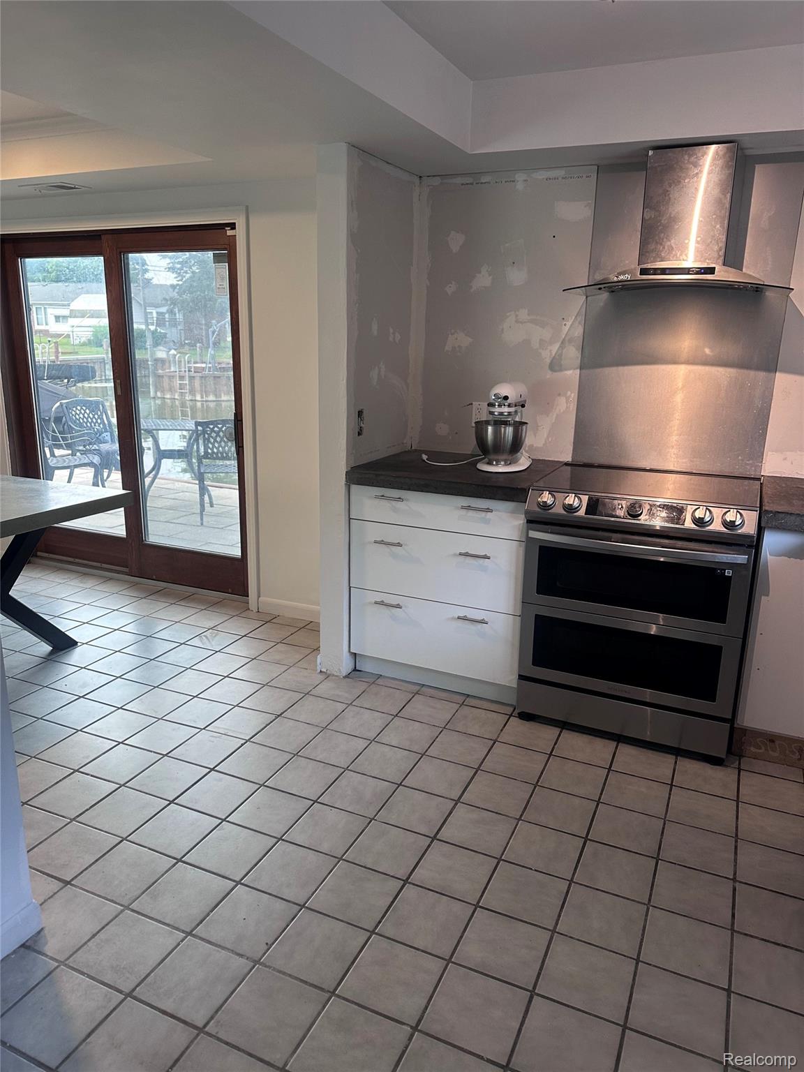 48481 Harbor Drive Property Photo 9