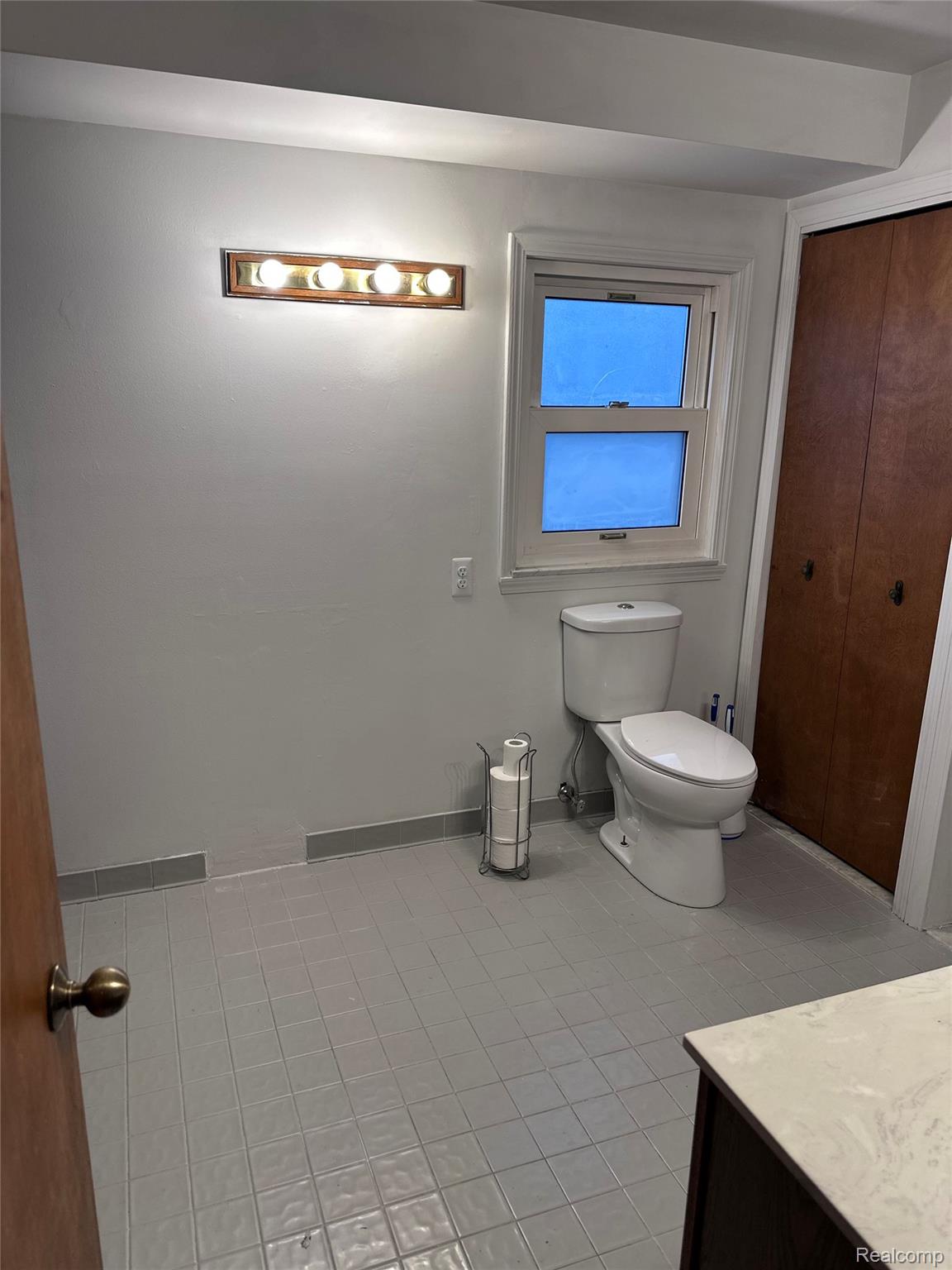 48481 Harbor Drive Property Photo 11