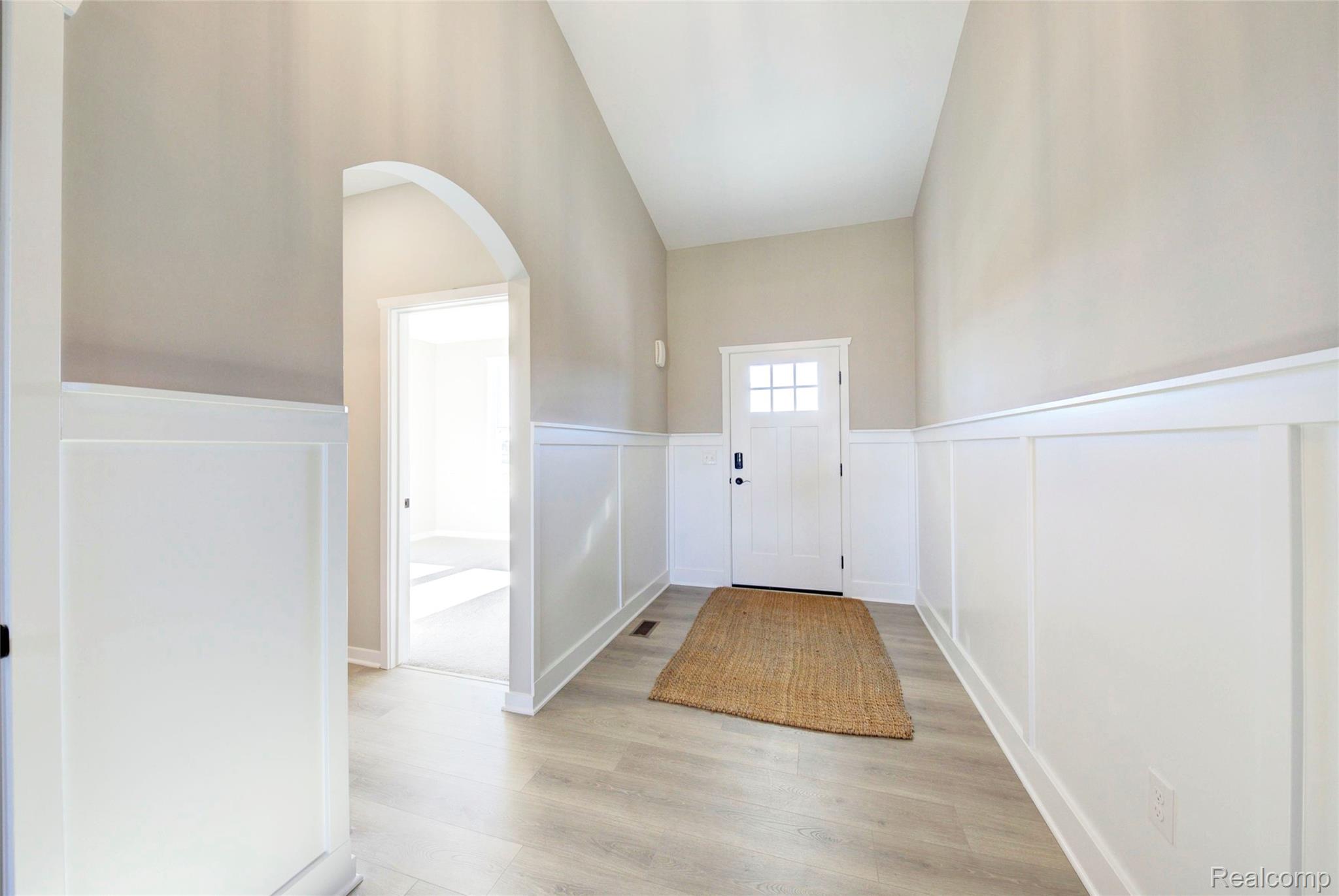 688 Round Rock Drive Property Photo 4