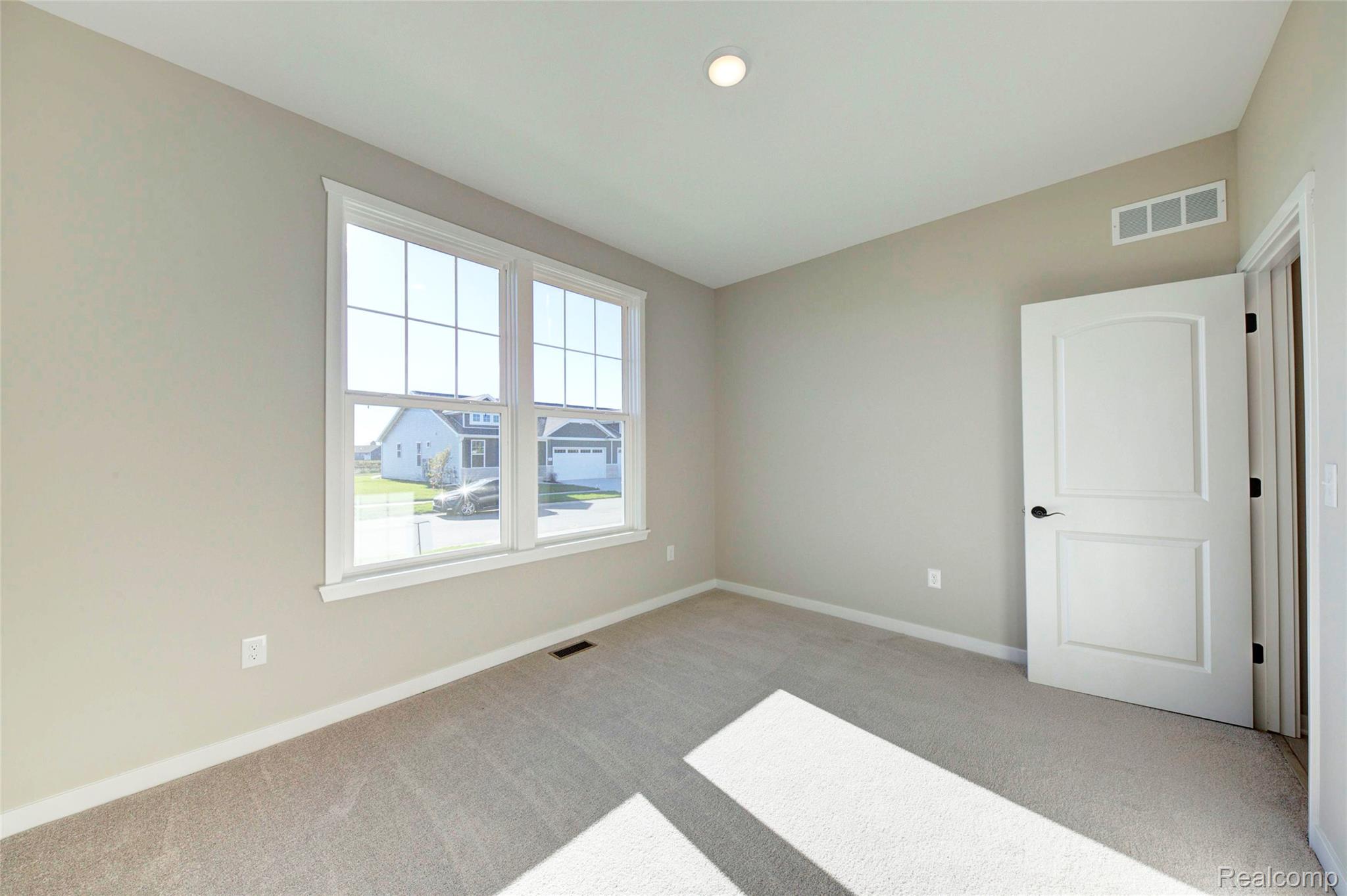 688 Round Rock Drive Property Photo 10