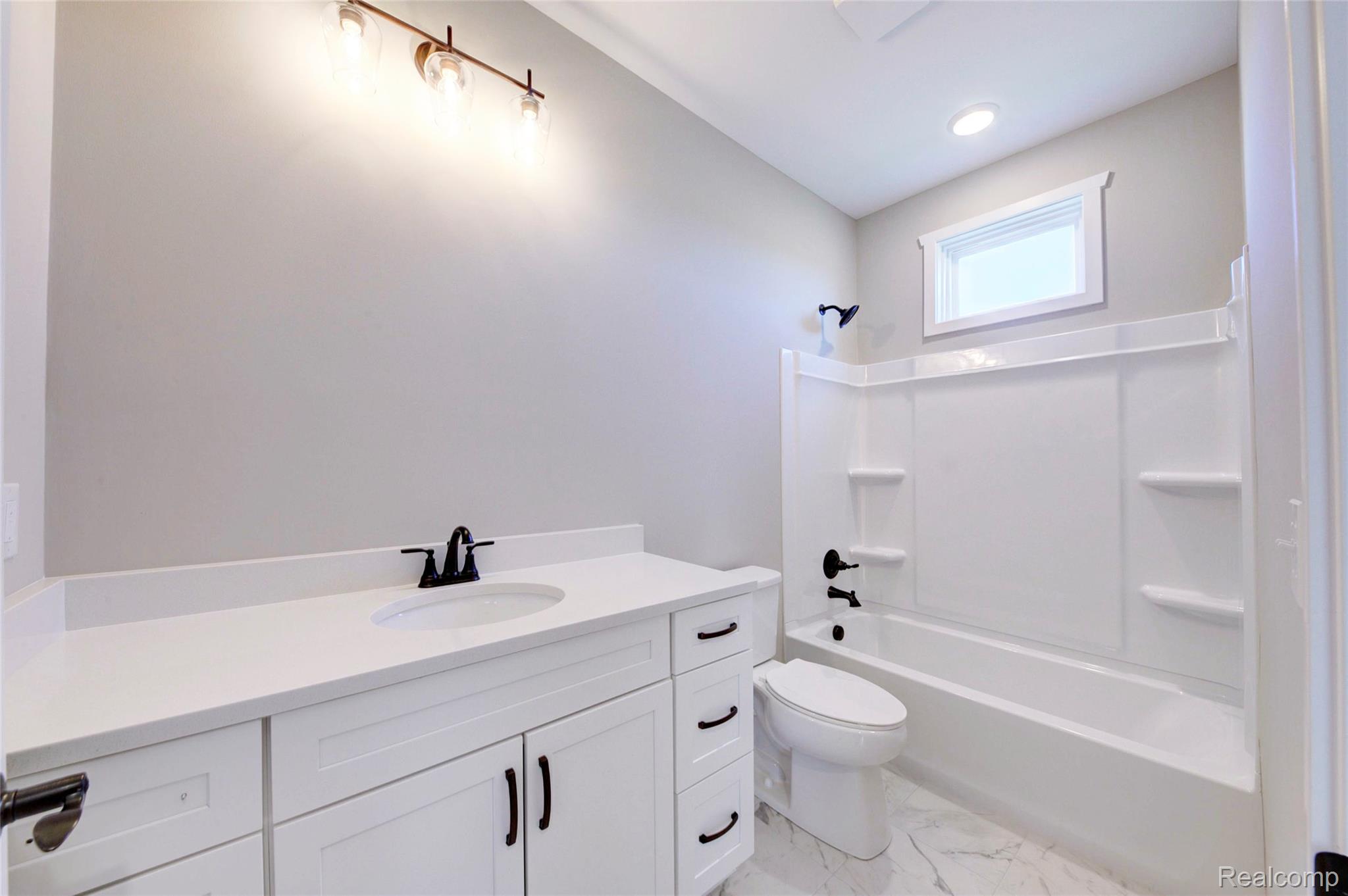 688 Round Rock Drive Property Photo 11