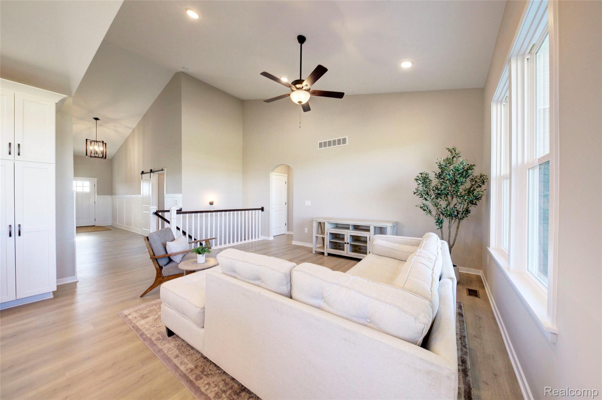 688 Round Rock Drive Property Photo 24