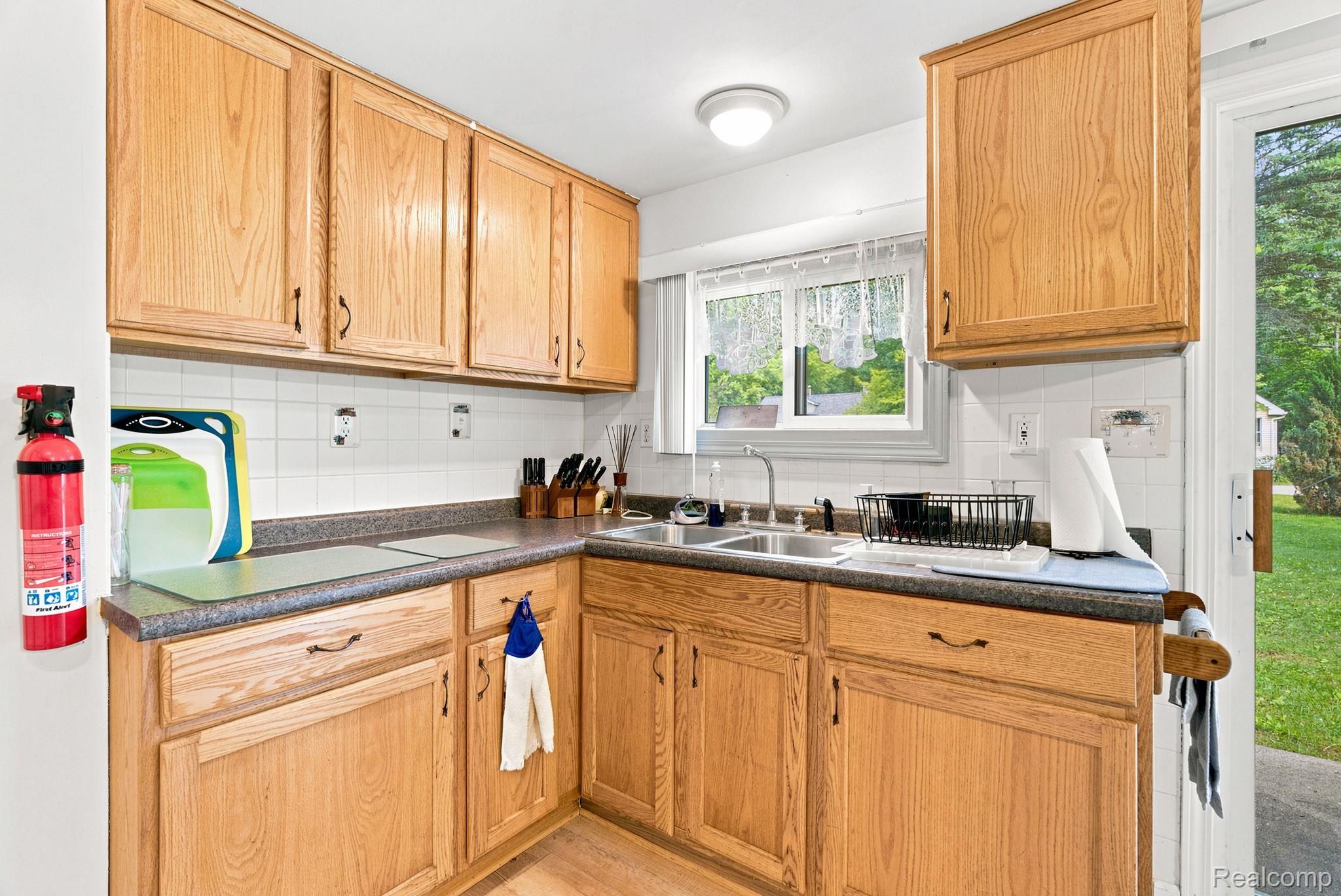 7496 Forest Drive Property Photo 16