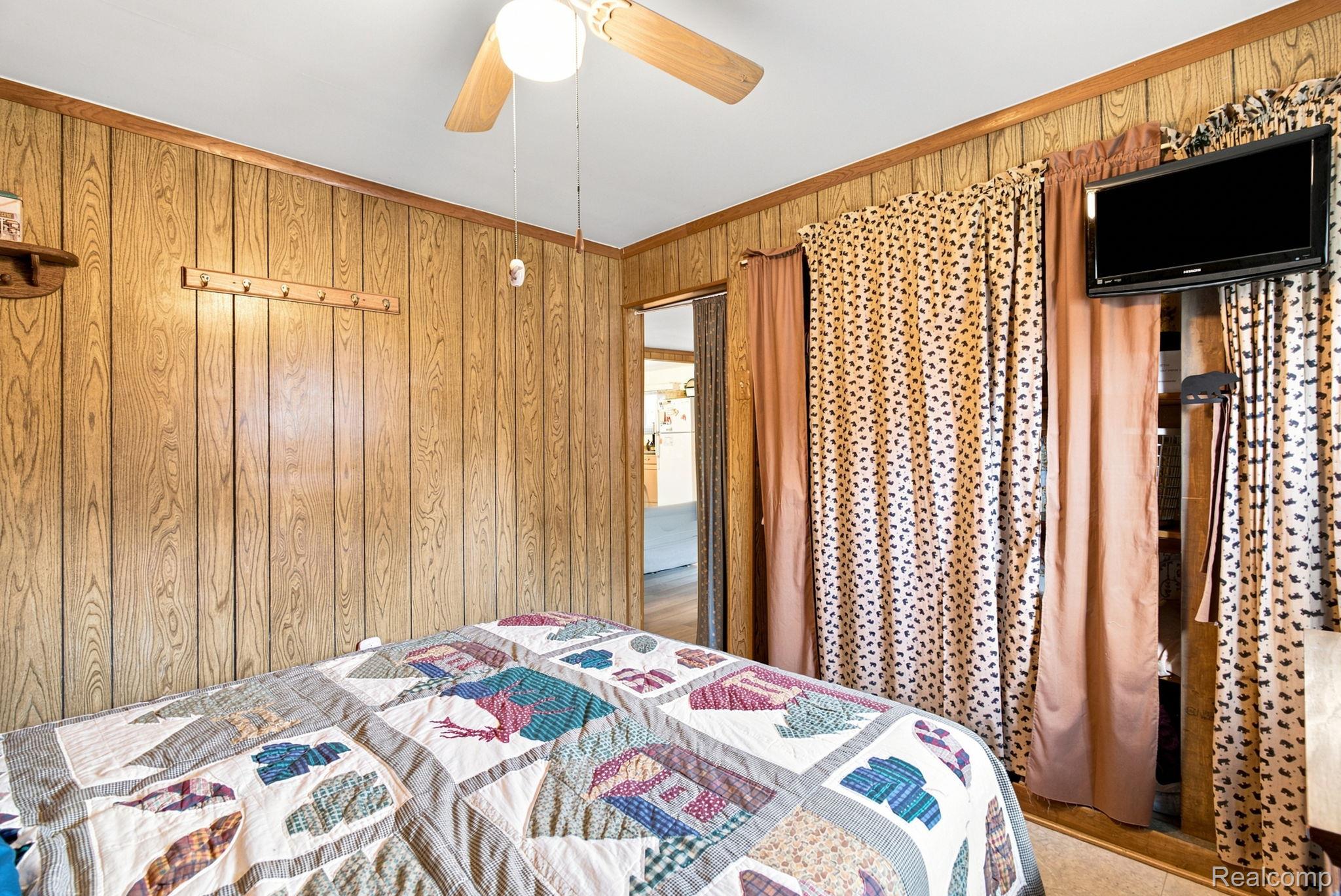 7496 Forest Drive Property Photo 19