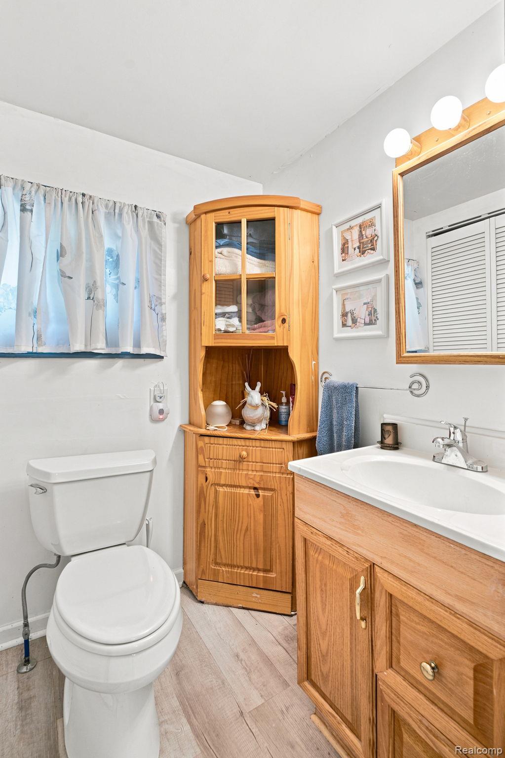 7496 Forest Drive Property Photo 22