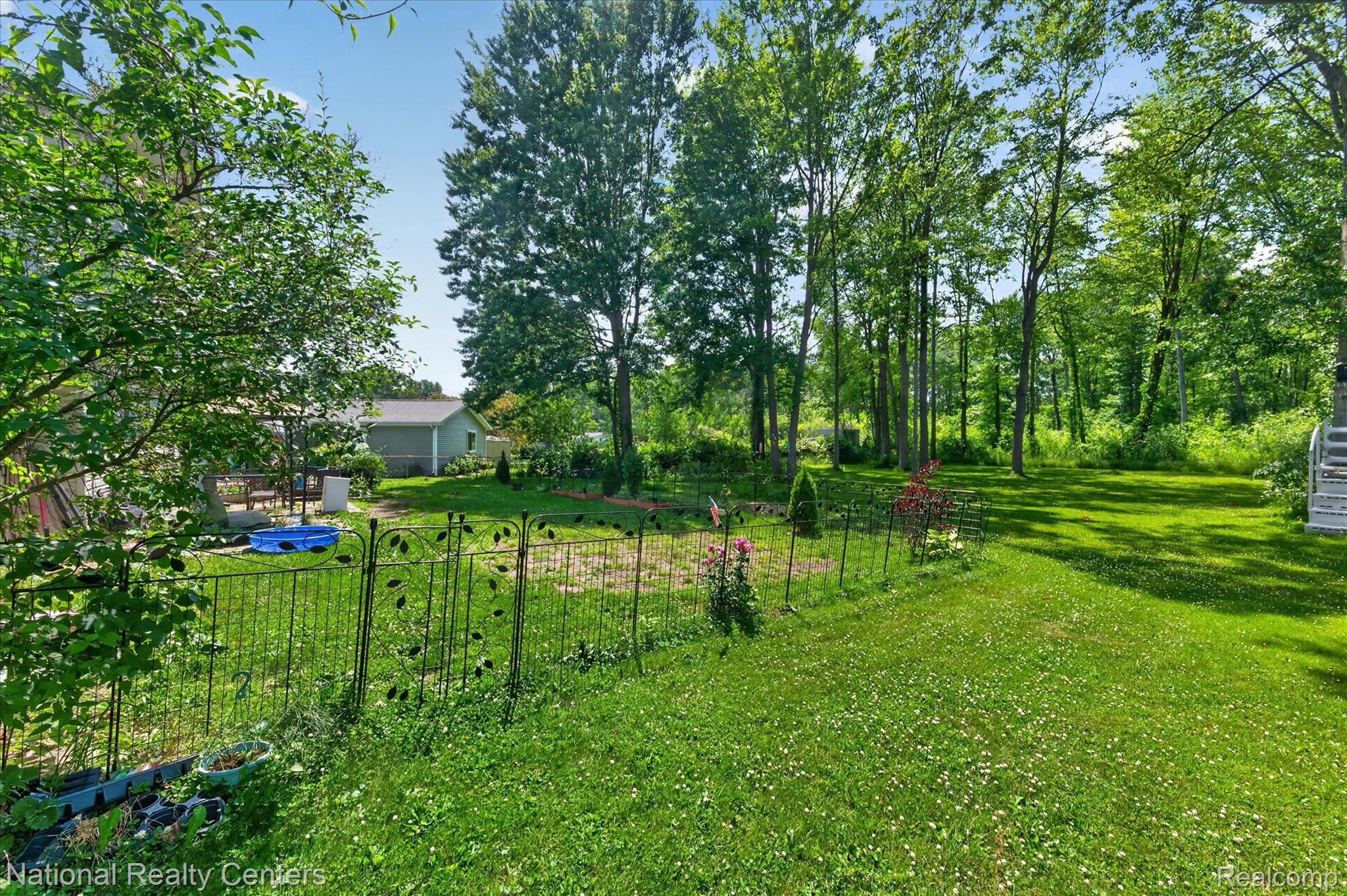 9472 Lakepointe Boulevard Property Photo 36