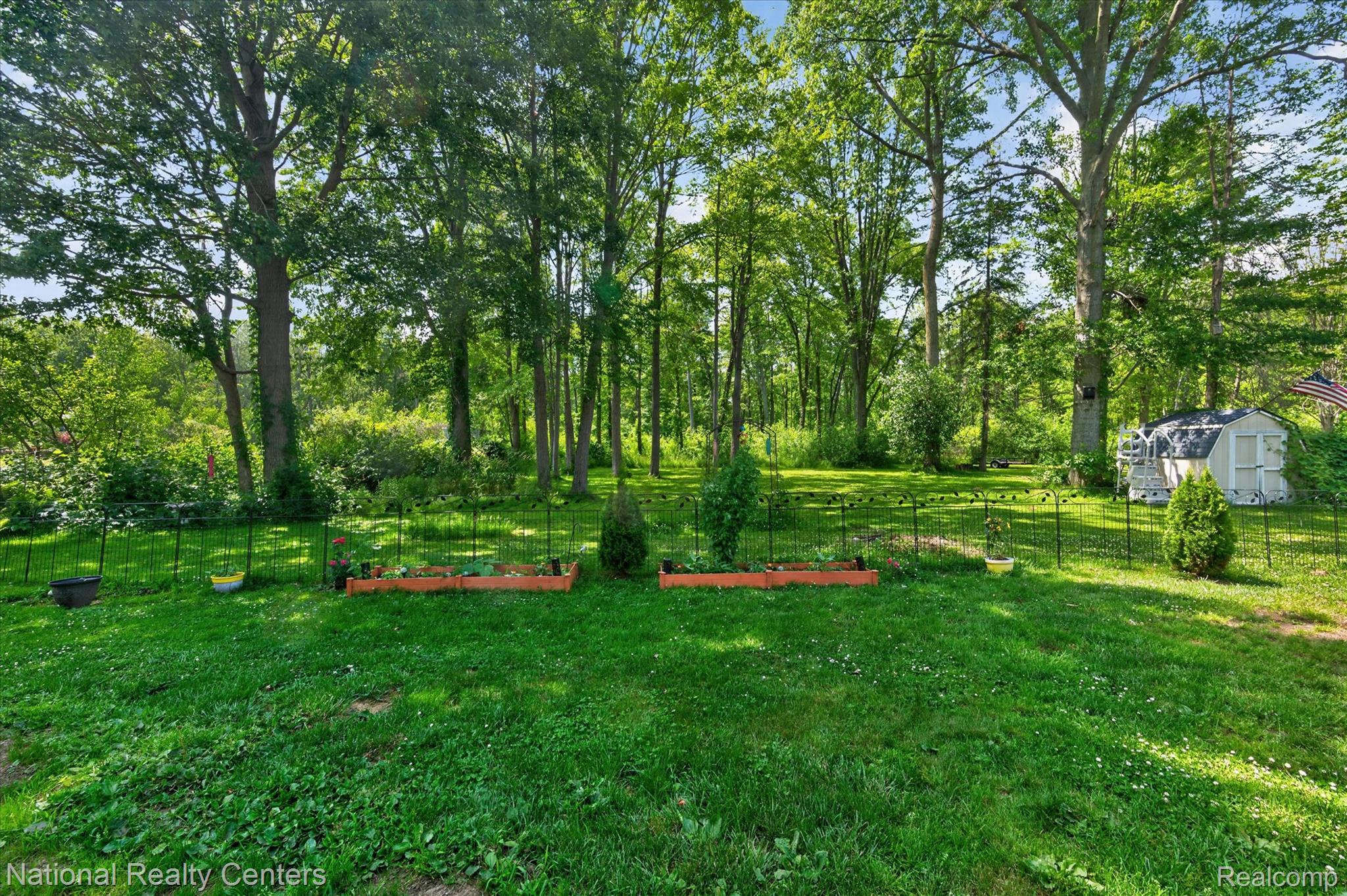 9472 Lakepointe Boulevard Property Photo 37