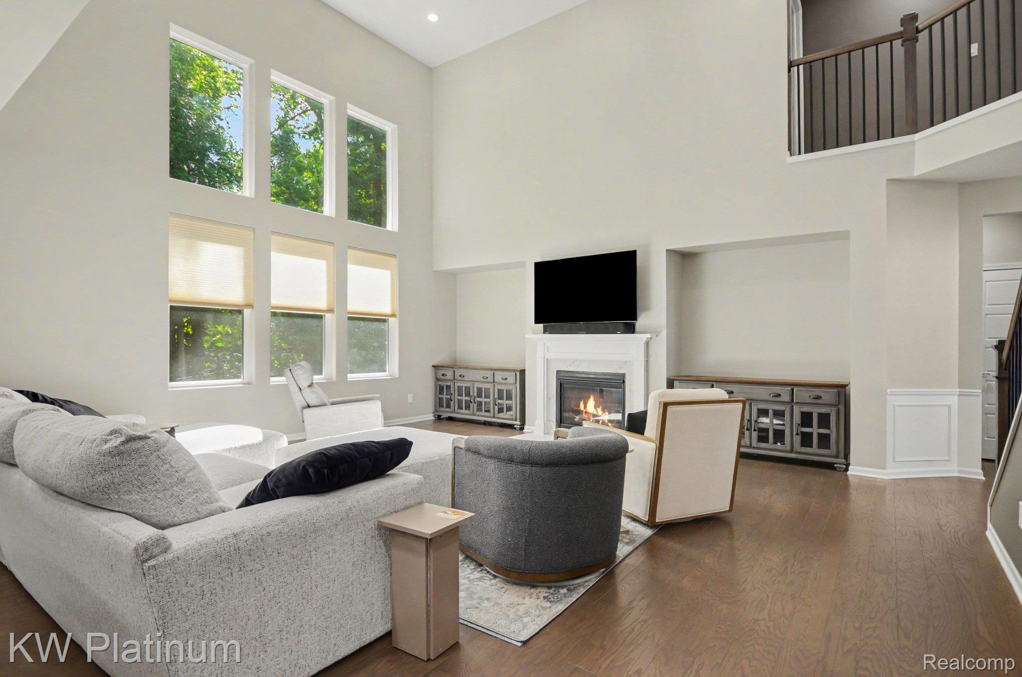 55740 Beacon Shore Drive Property Photo 9