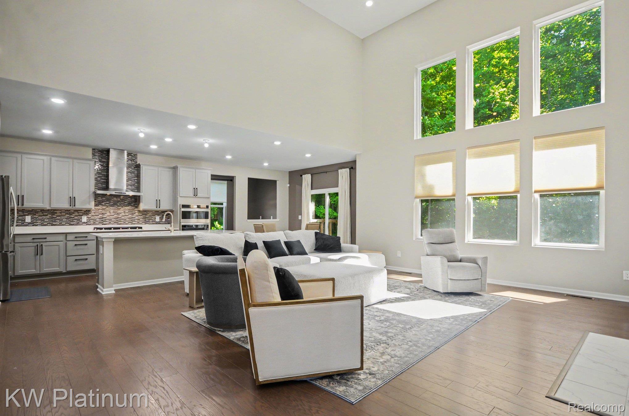 55740 Beacon Shore Drive Property Photo 11