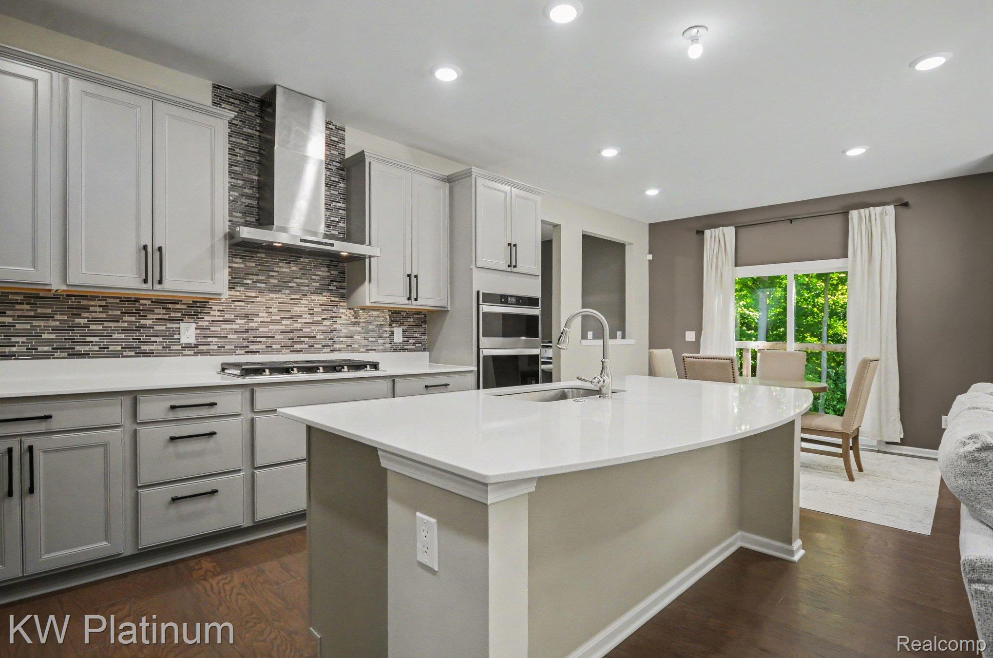 55740 Beacon Shore Drive Property Photo 13
