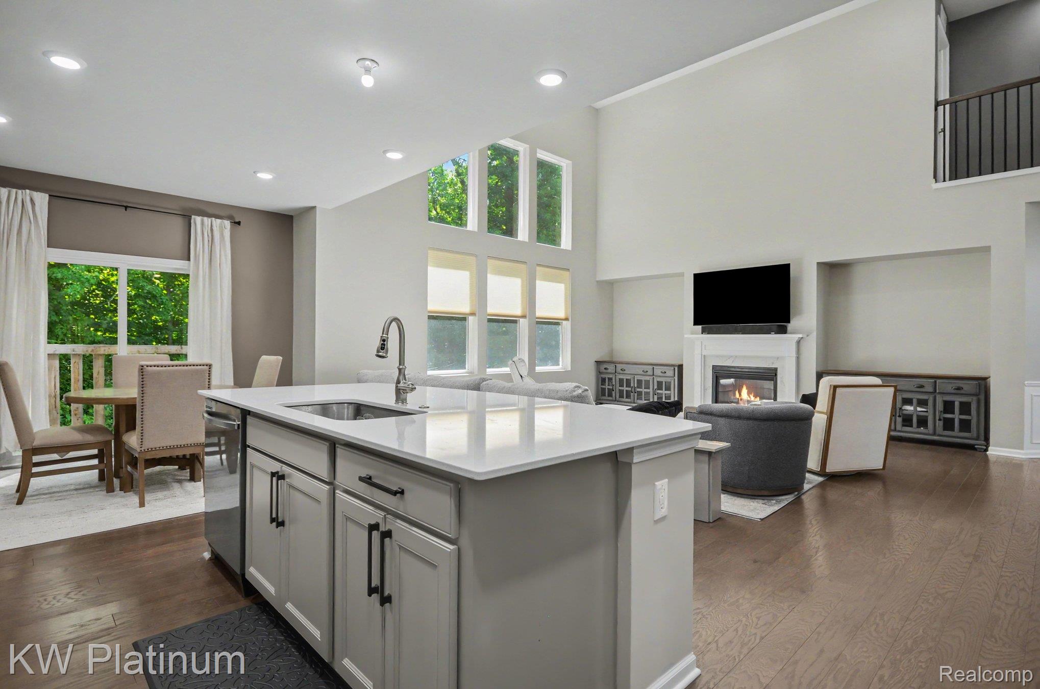 55740 Beacon Shore Drive Property Photo 14