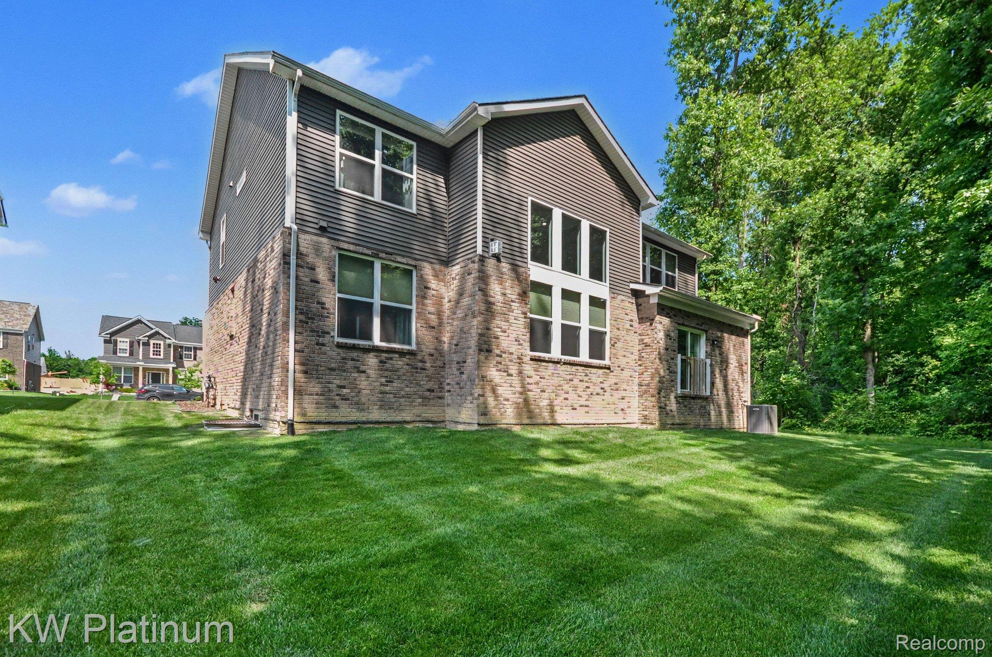 55740 Beacon Shore Drive Property Photo 41
