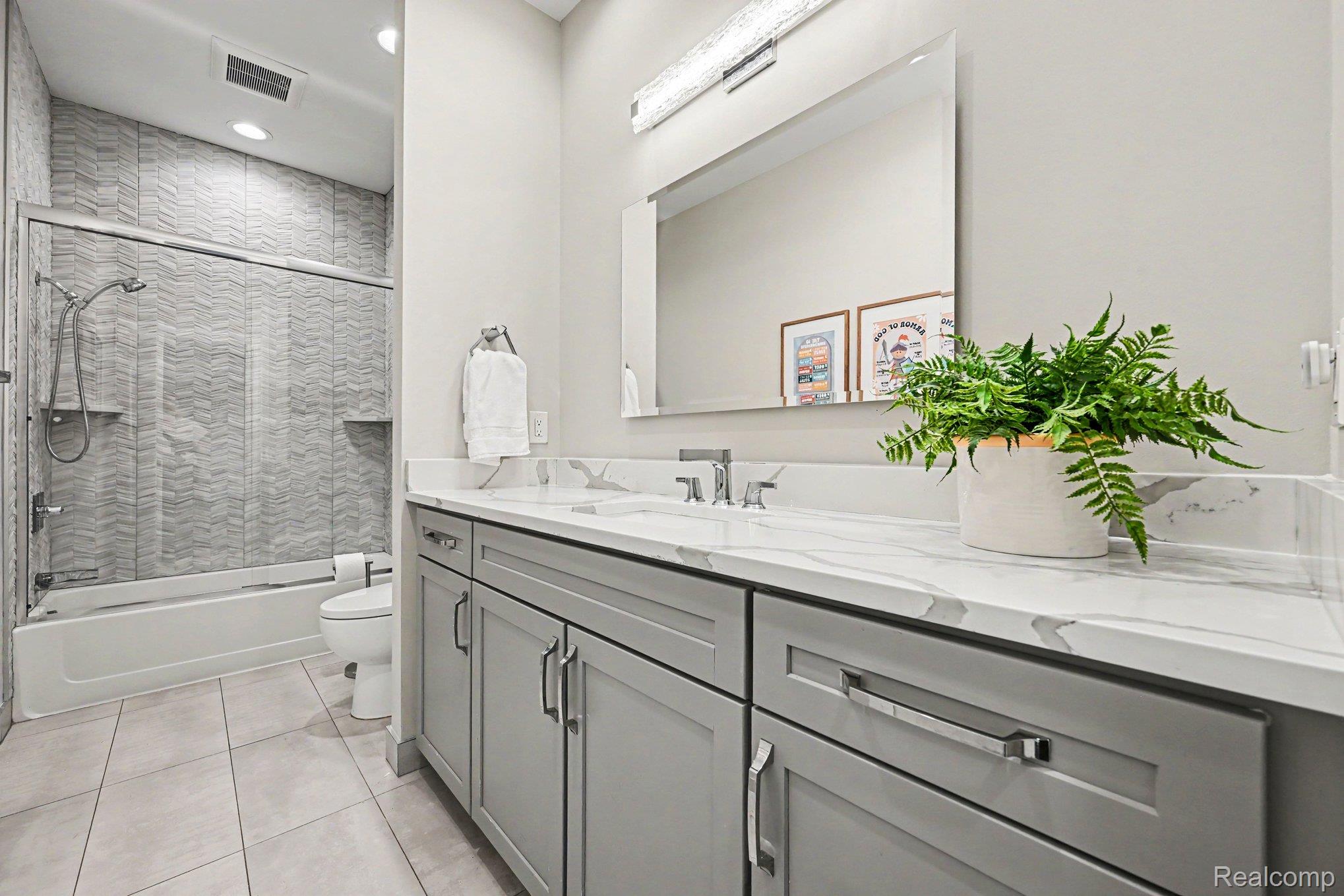 2943 Sleeth Road Property Photo 27