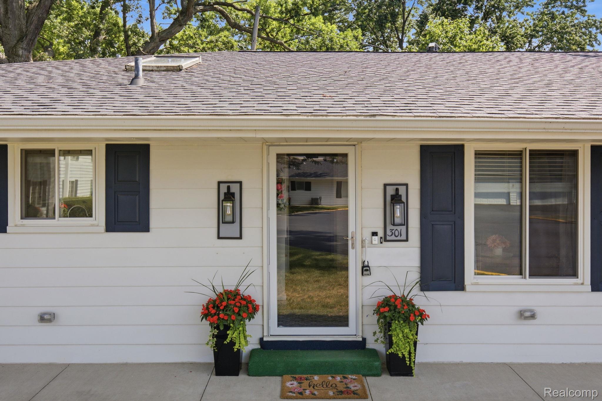 1501 River Road 301 Property Photo 1