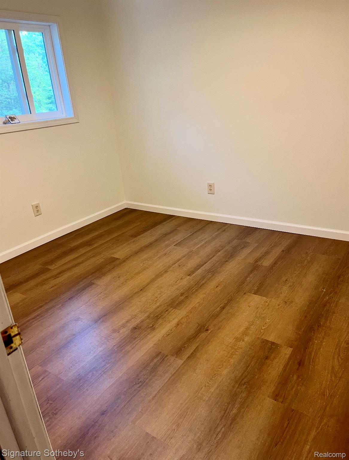 6246 Dorr Loop Property Photo 11