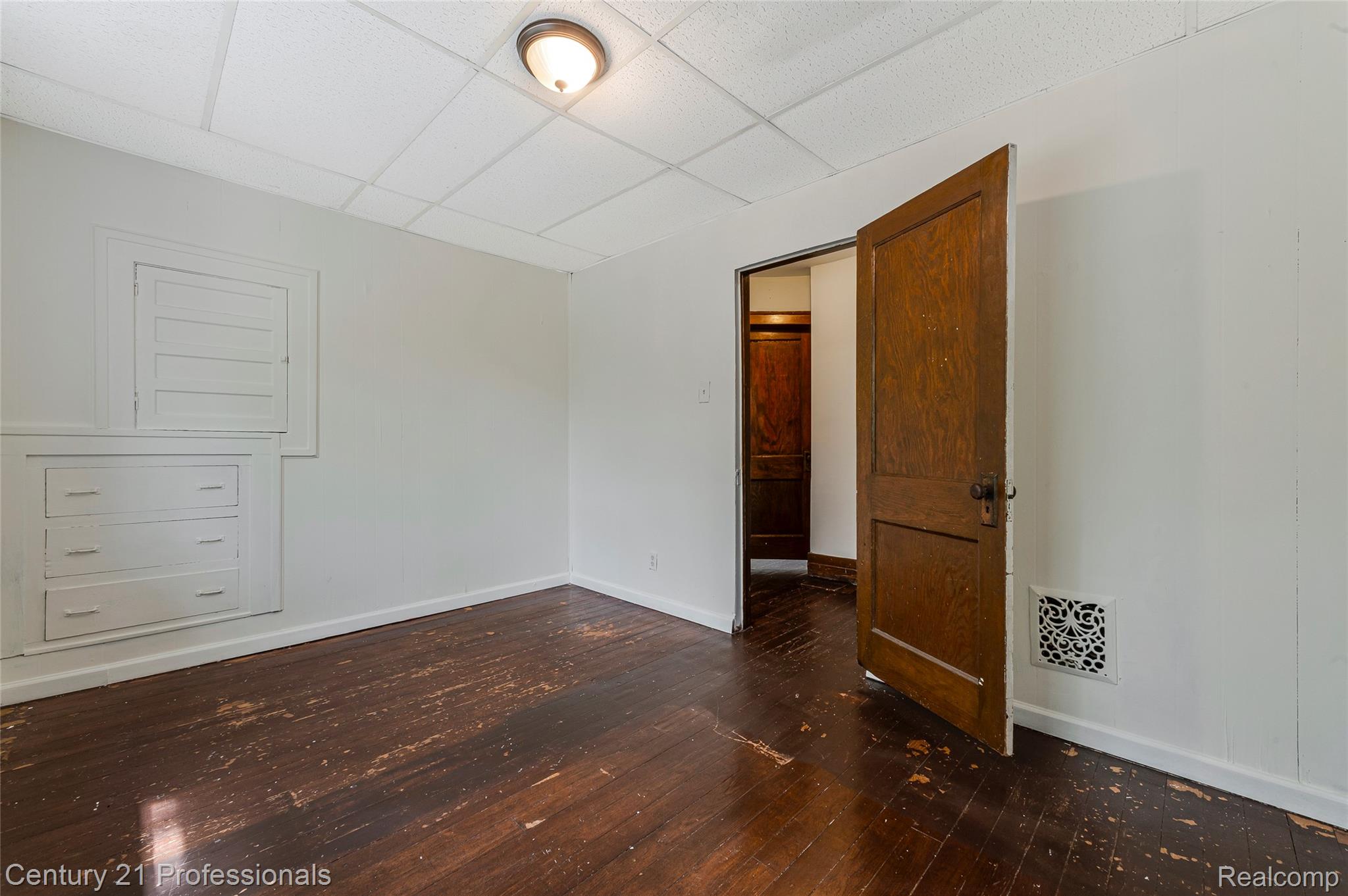 238 Richter St Street Property Photo 18