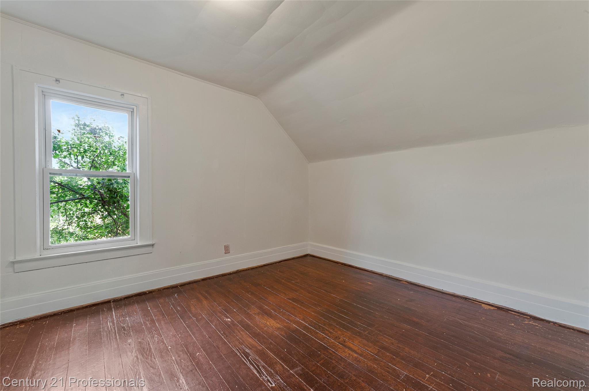 238 Richter St Street Property Photo 19