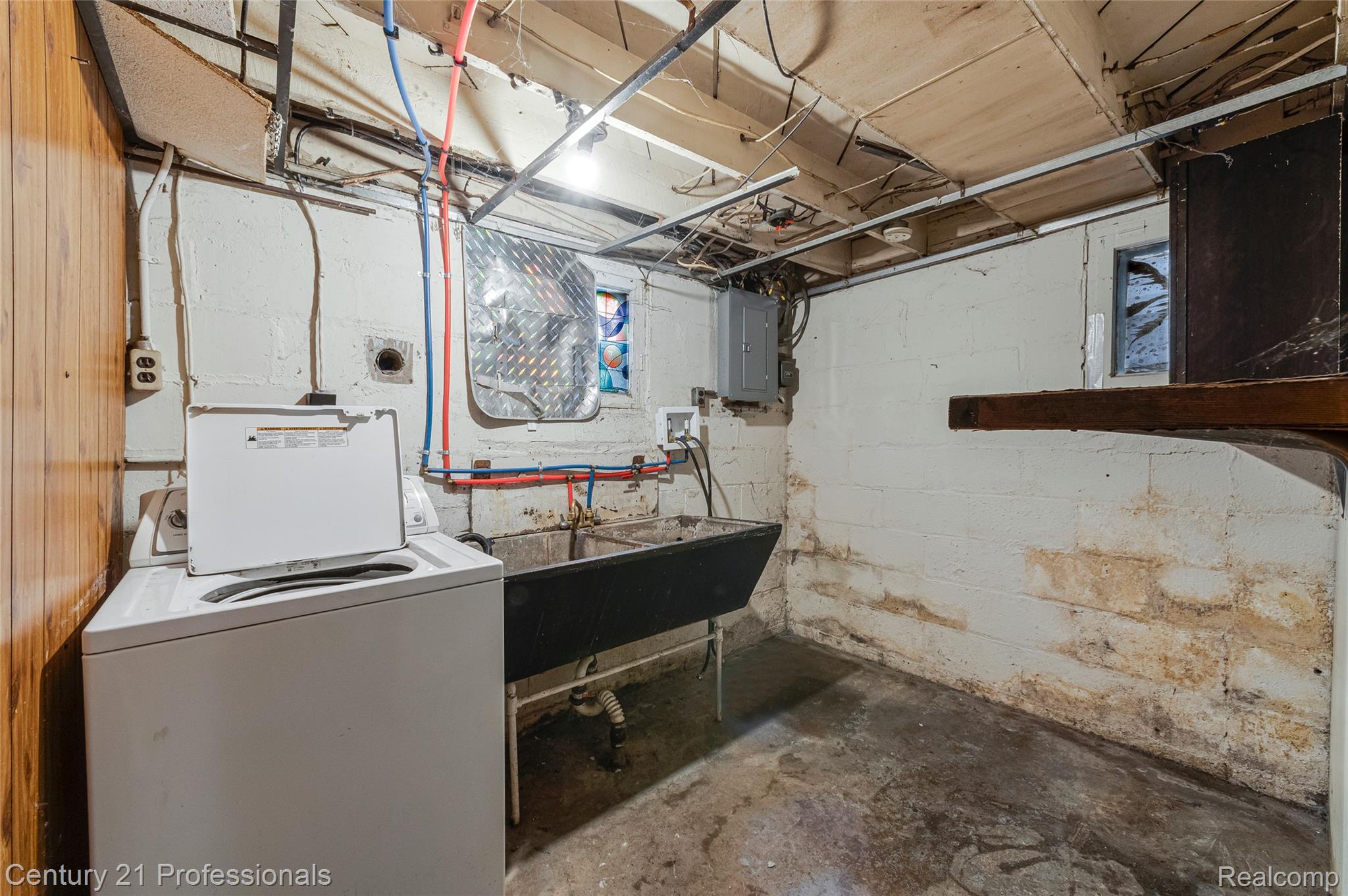 238 Richter St Street Property Photo 25