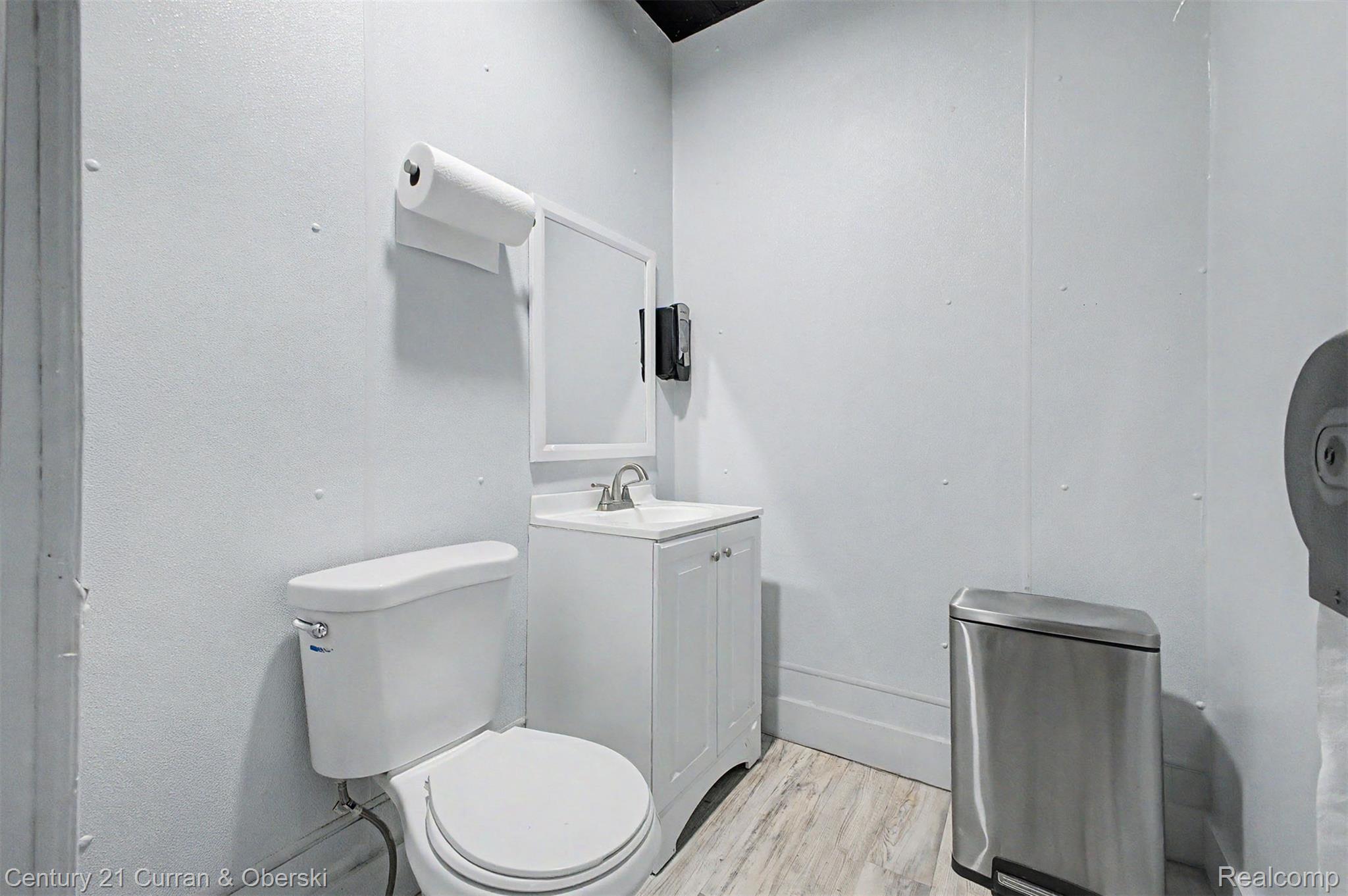 10249 W Jefferson Avenue Property Photo 20