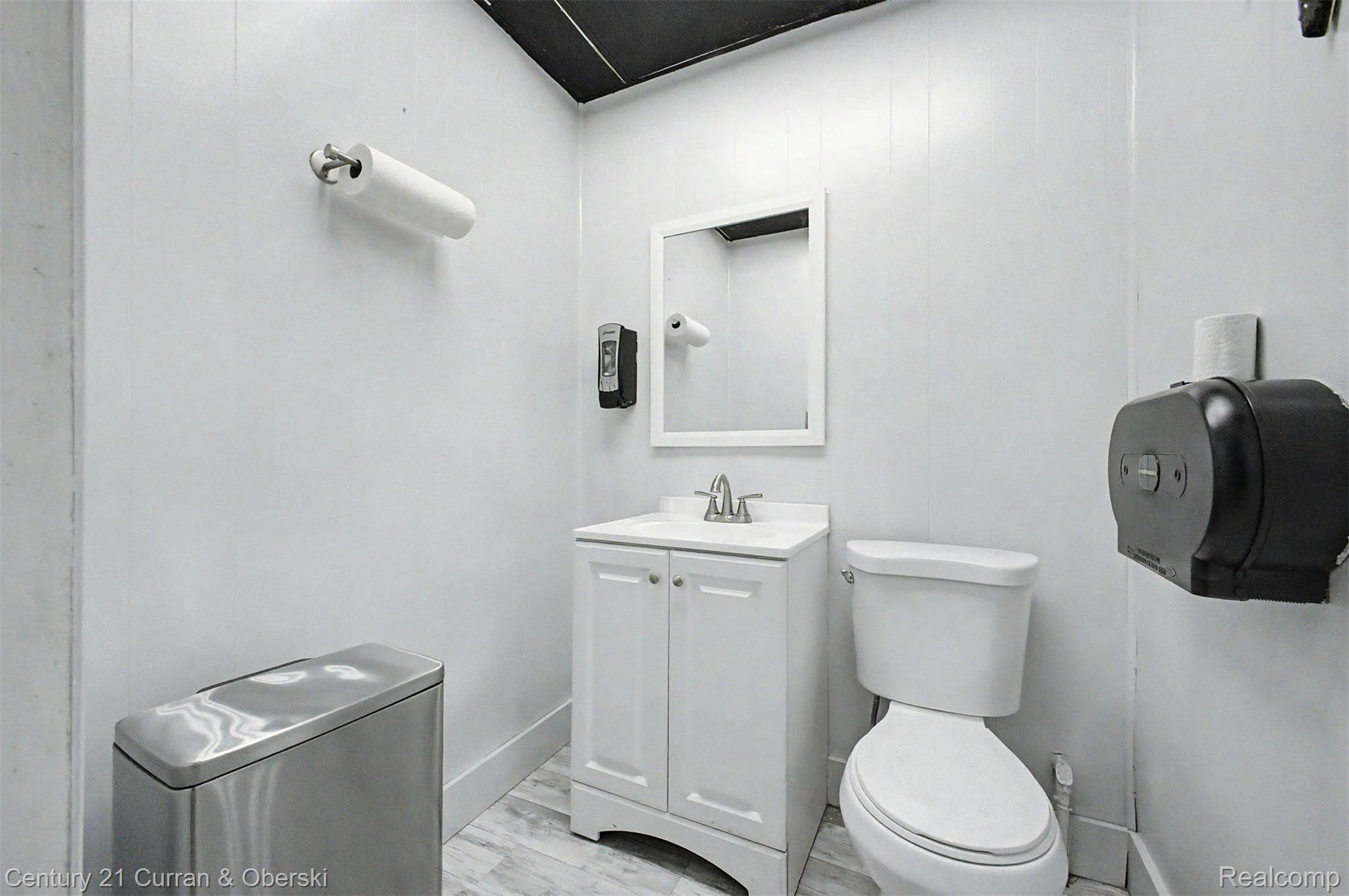 10249 W Jefferson Avenue Property Photo 21
