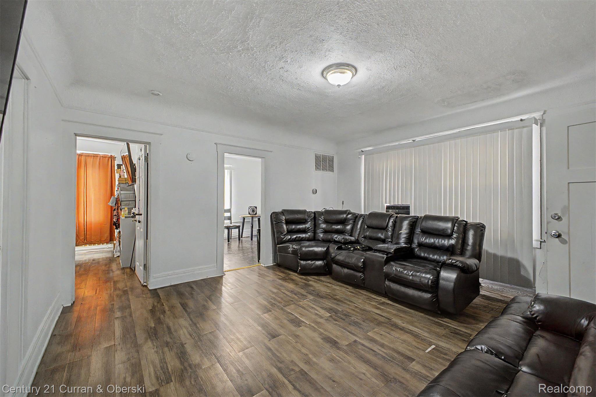 10249 W Jefferson Avenue Property Photo 34