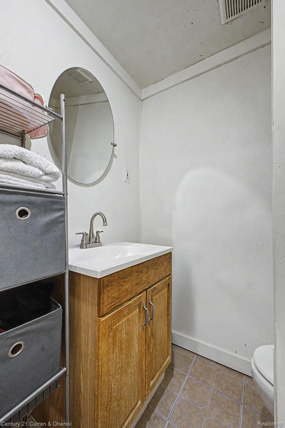 10249 W Jefferson Avenue Property Photo 42