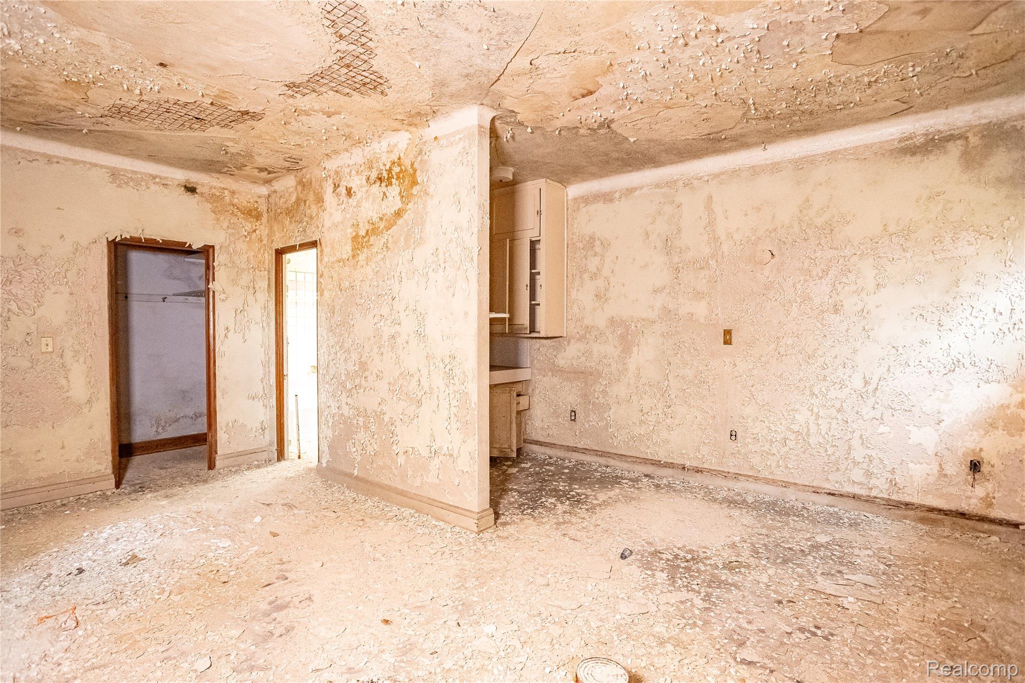 440 Michigan Avenue Property Photo 27