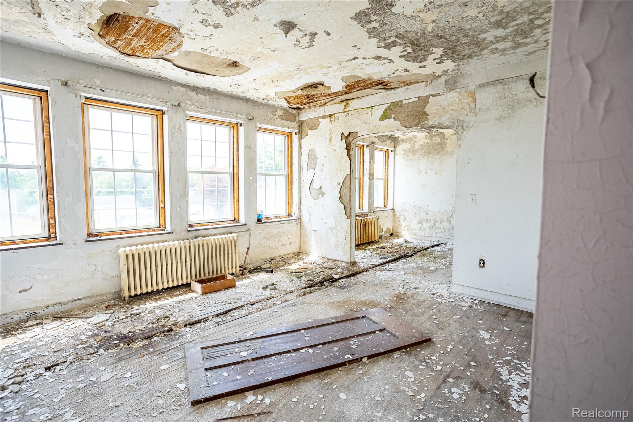 440 Michigan Avenue Property Photo 31