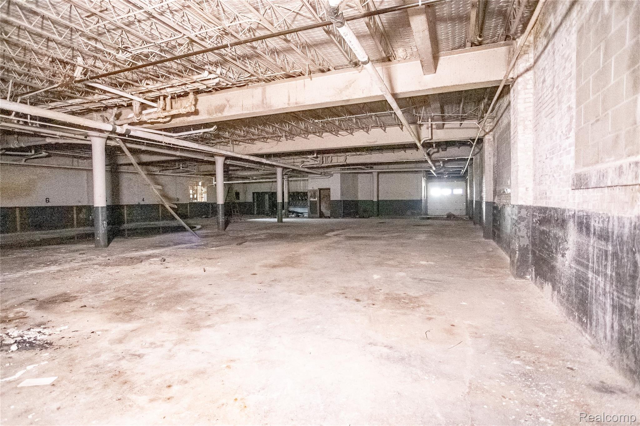440 Michigan Avenue Property Photo 40