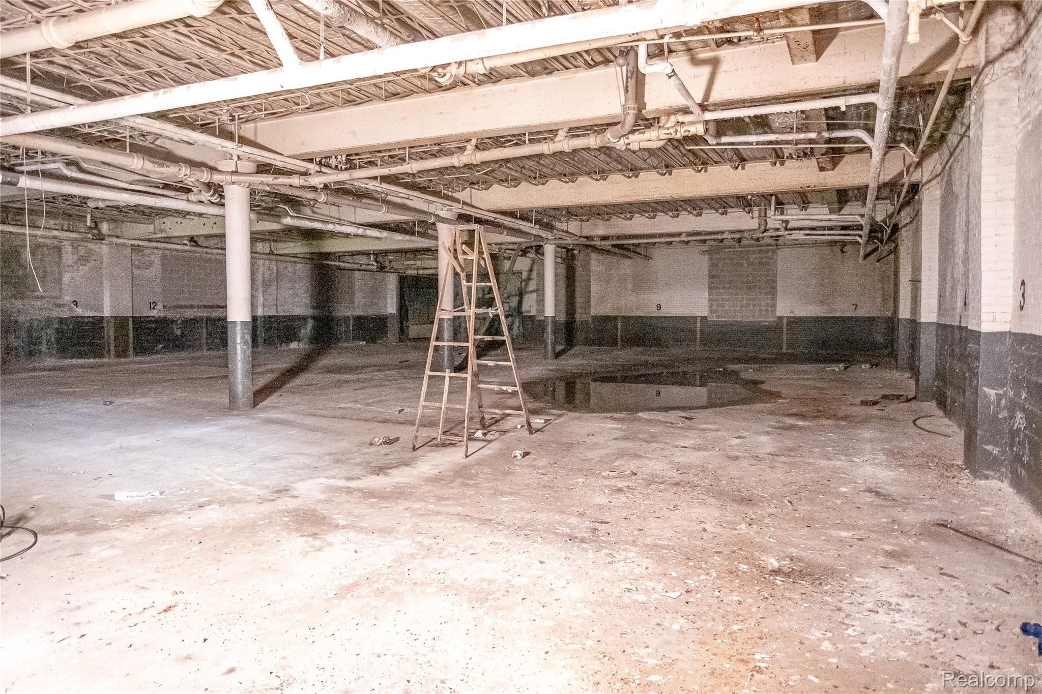 440 Michigan Avenue Property Photo 45