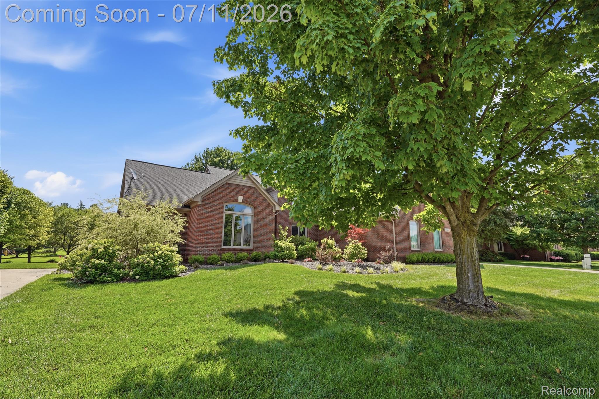 54856 Whitby Way Property Photo 3