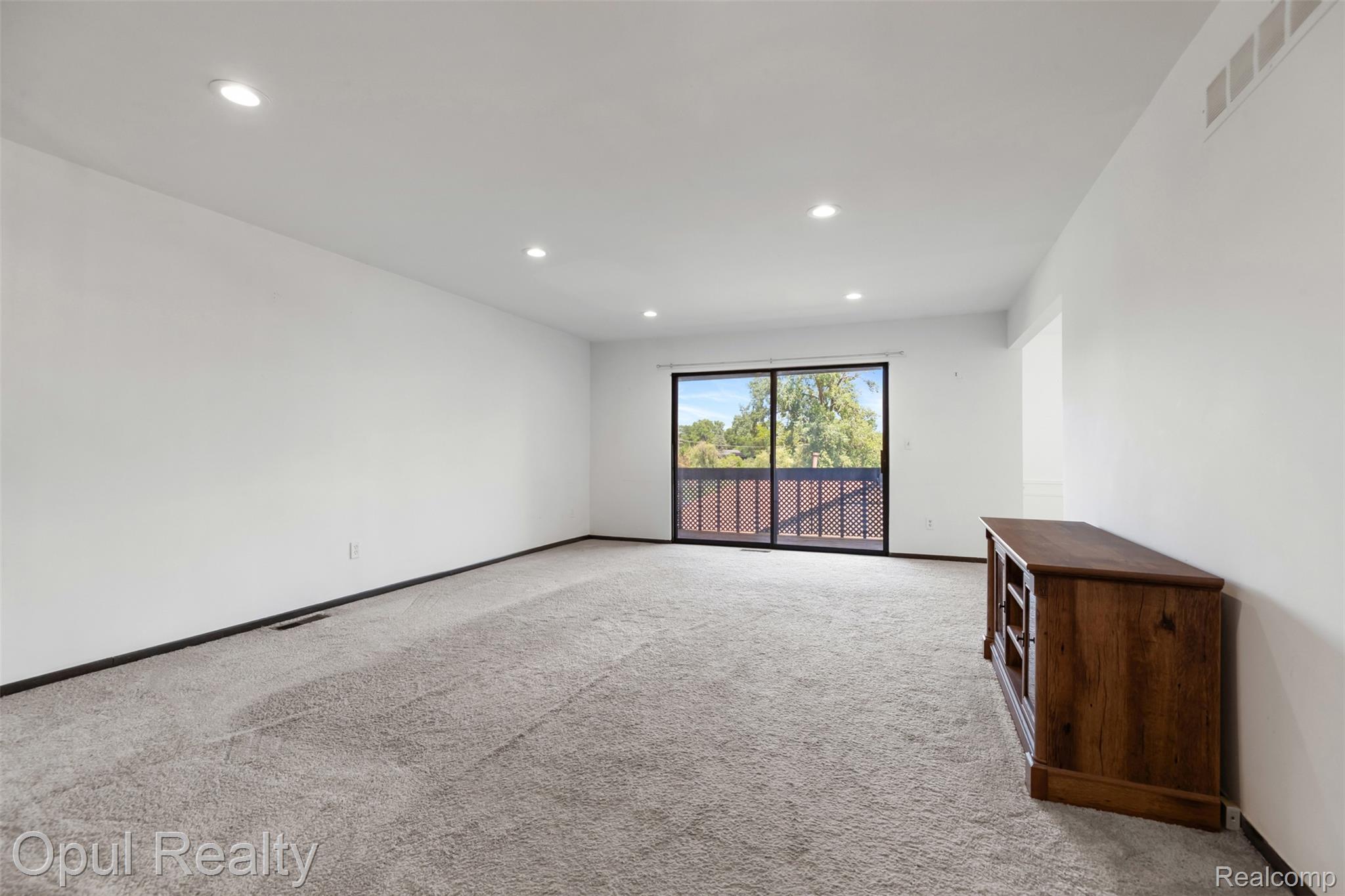 3961 Chablis Street Property Photo 7