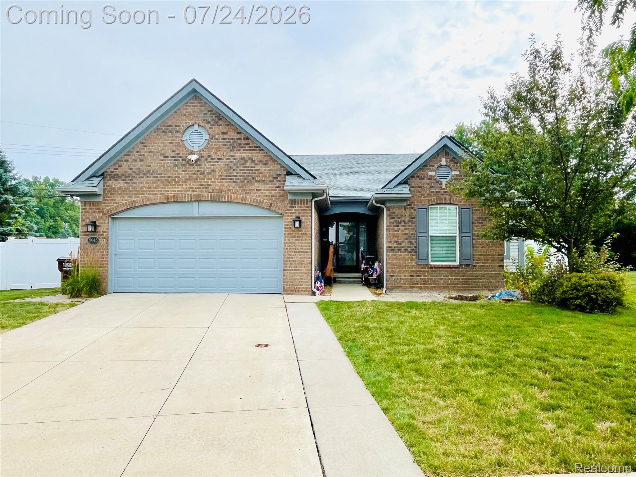 9045 Birch Pointe Drive Property Photo 1