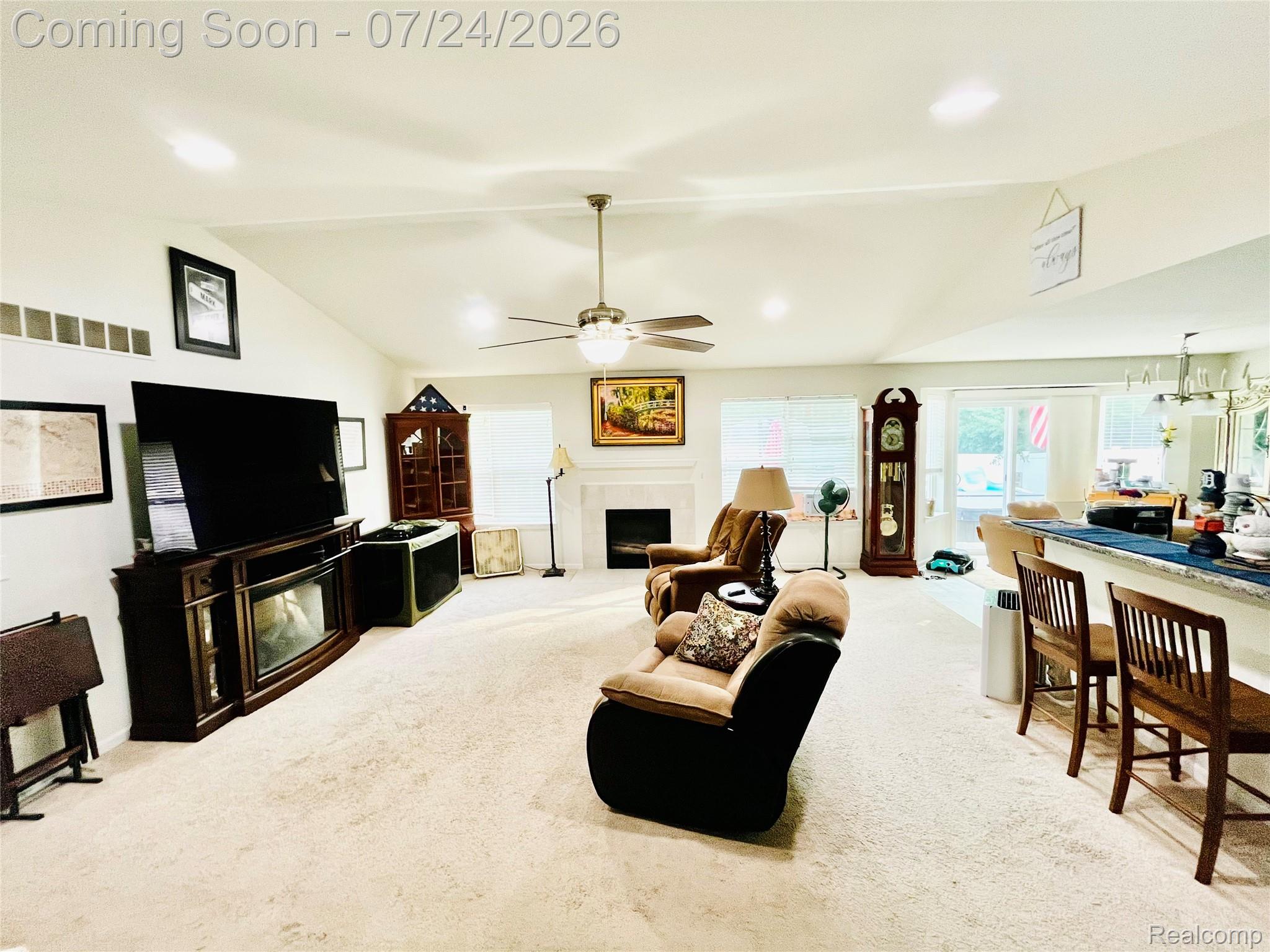 9045 Birch Pointe Drive Property Photo 2