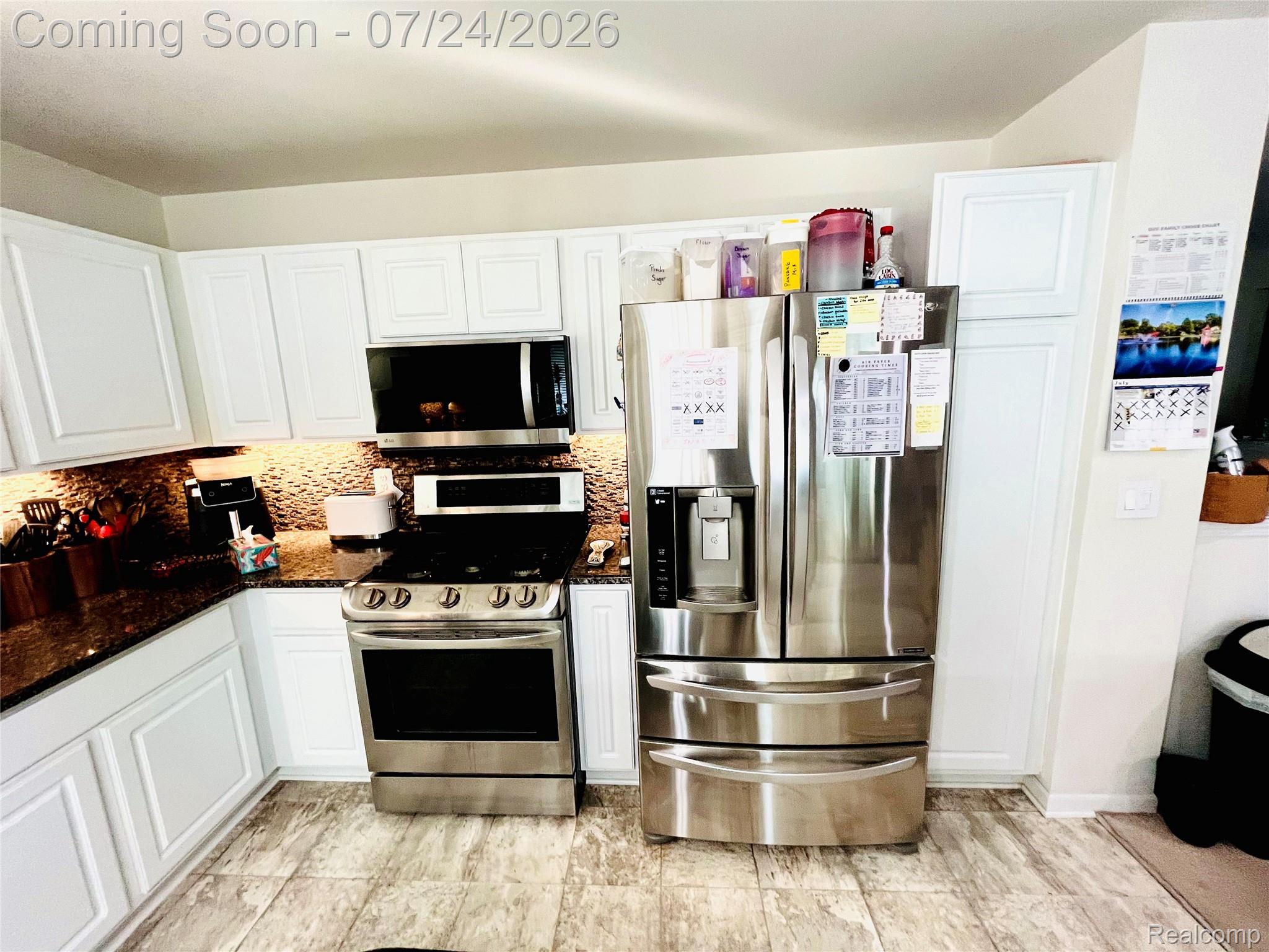 9045 Birch Pointe Drive Property Photo 10