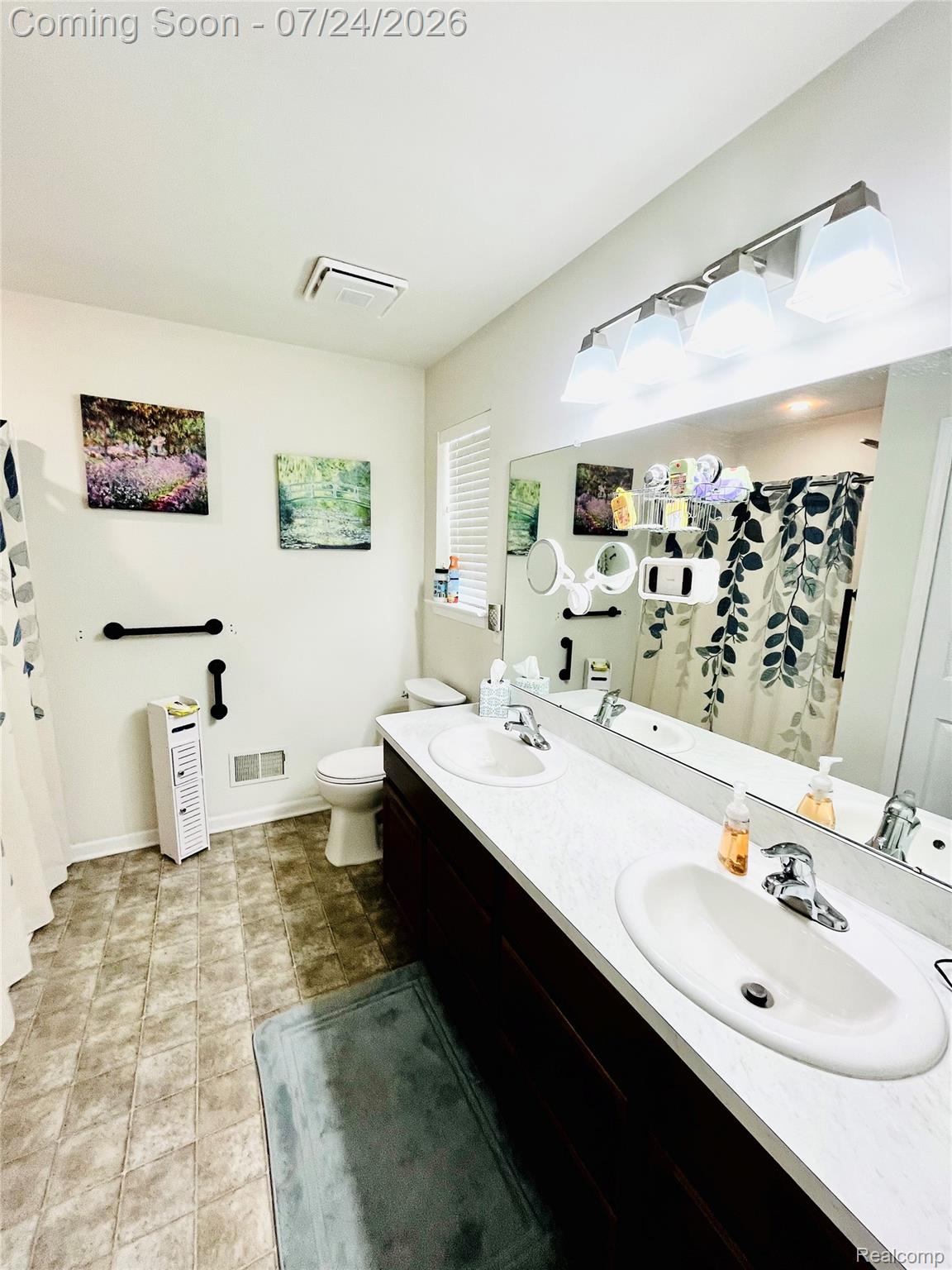 9045 Birch Pointe Drive Property Photo 14