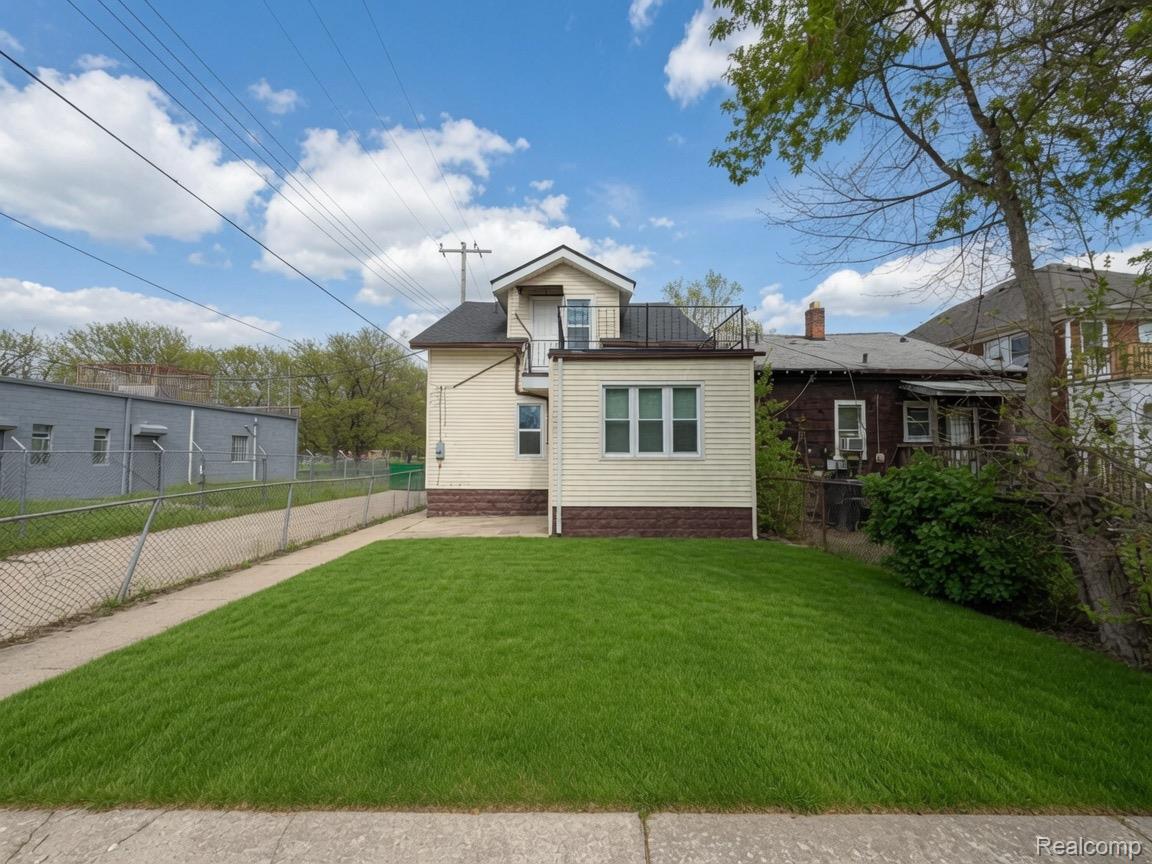 15935 Normandy Street Property Photo 4