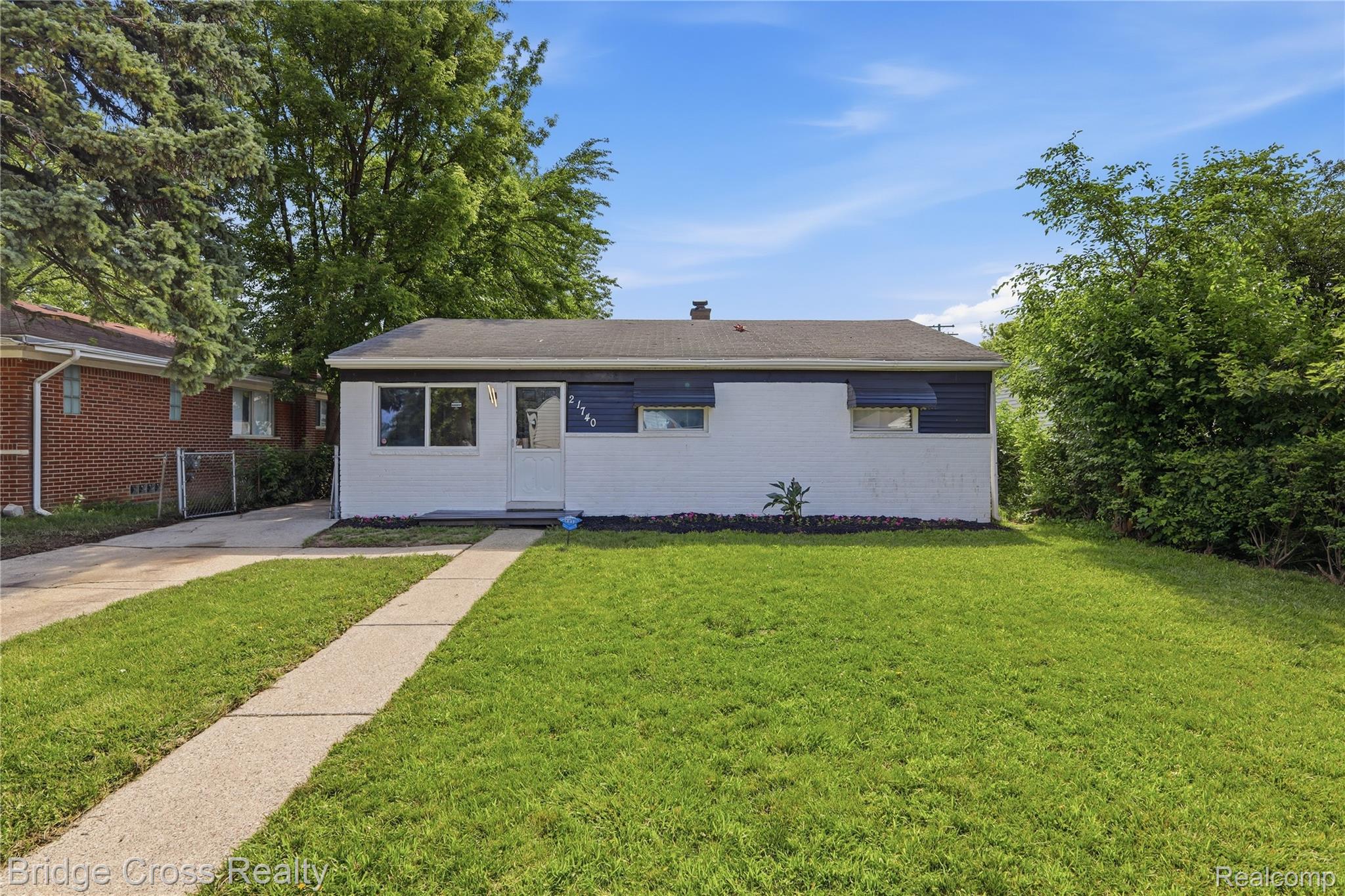 21740 Wellington Avenue Property Photo 1