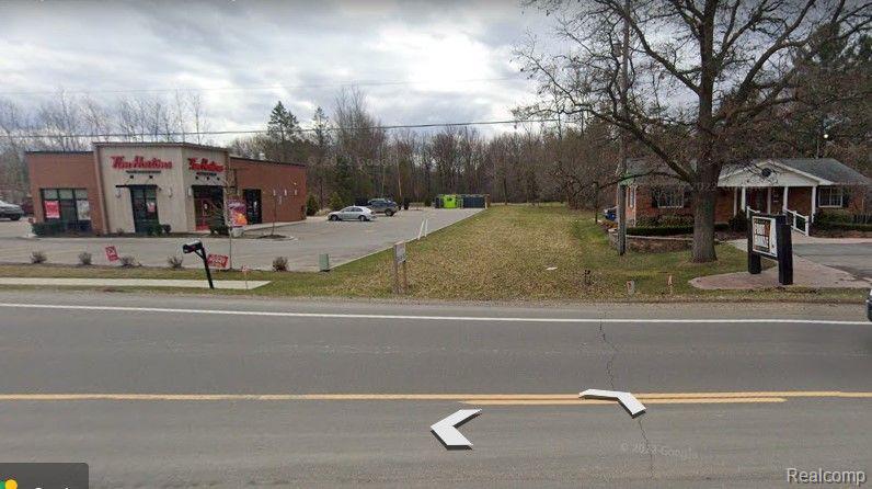 4040 Grange Hall Road Property Photo 2