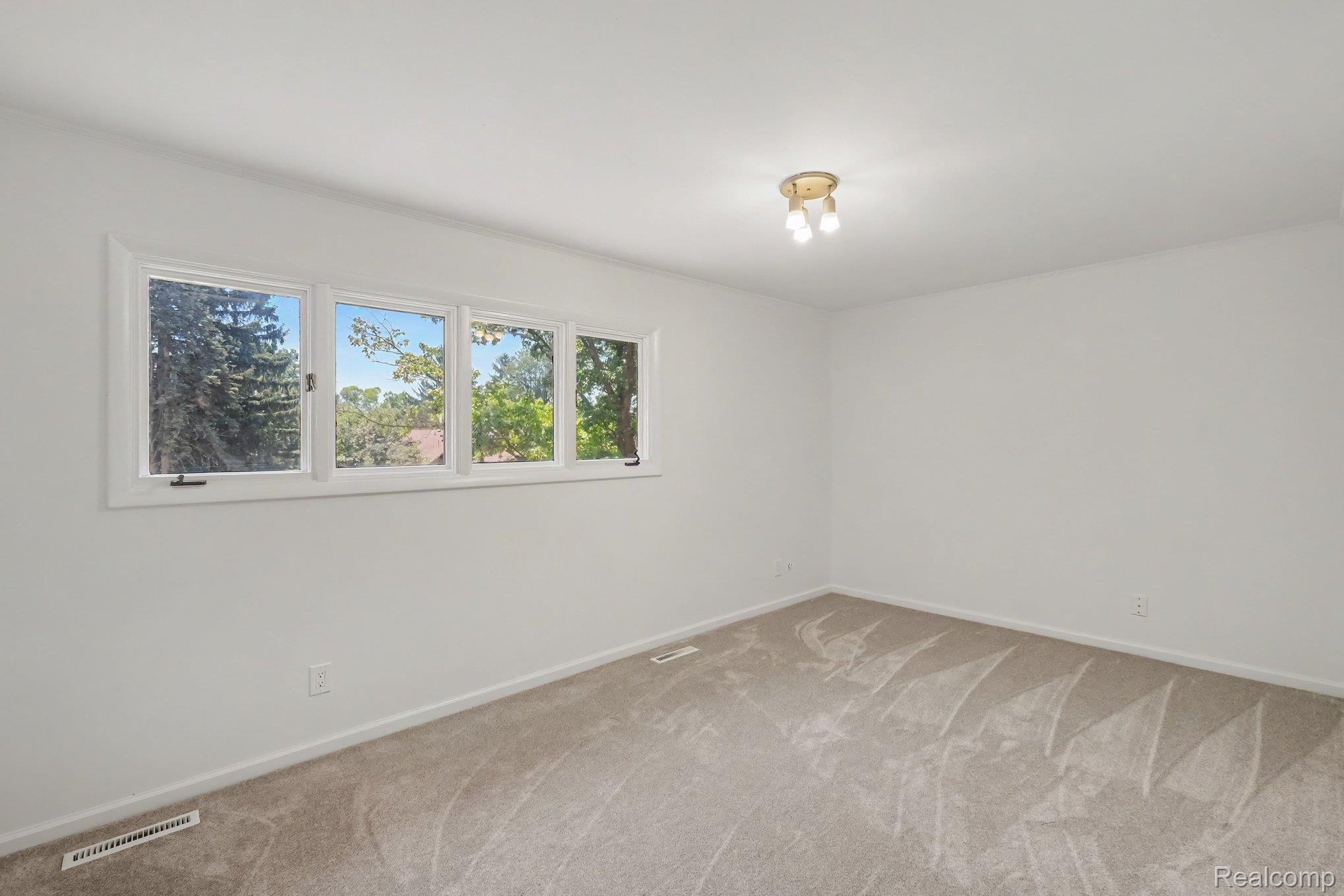 2056 Walden Court Property Photo 9