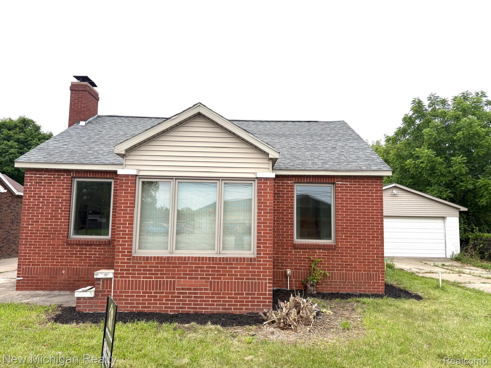 4469 S Saginaw Street Property Photo 1