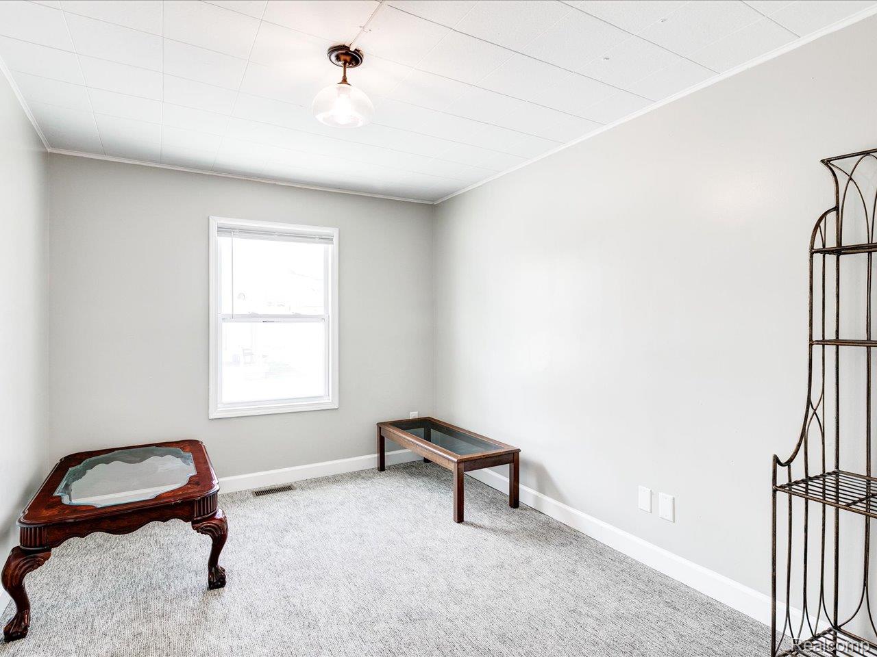 1639 Lapeer Avenue Property Photo 11
