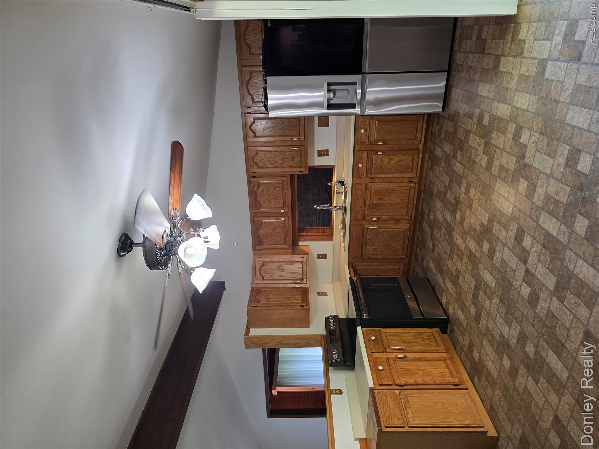 7311 Arendt Road Property Photo 3