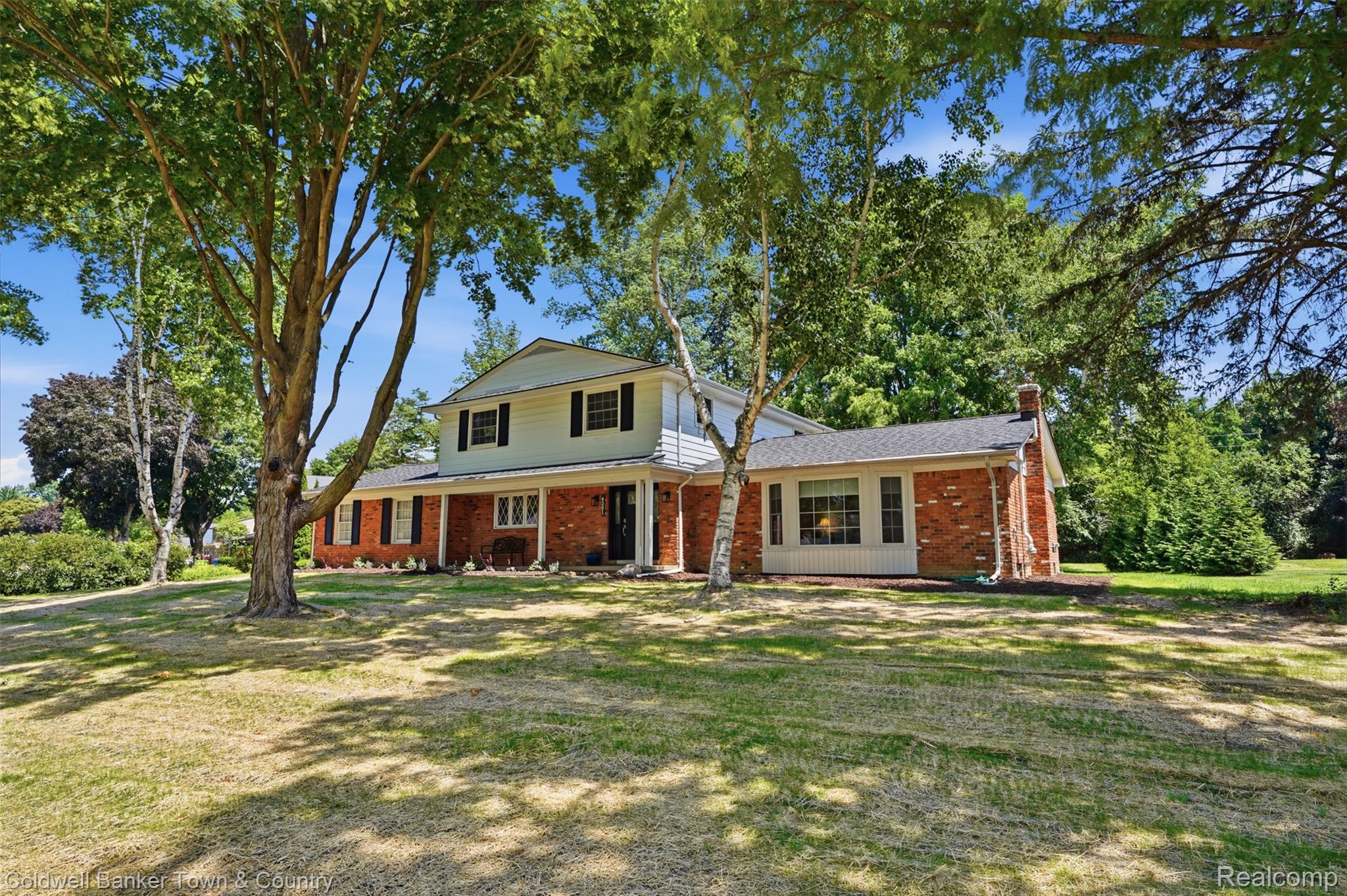 4301 Macqueen Drive Property Photo 10