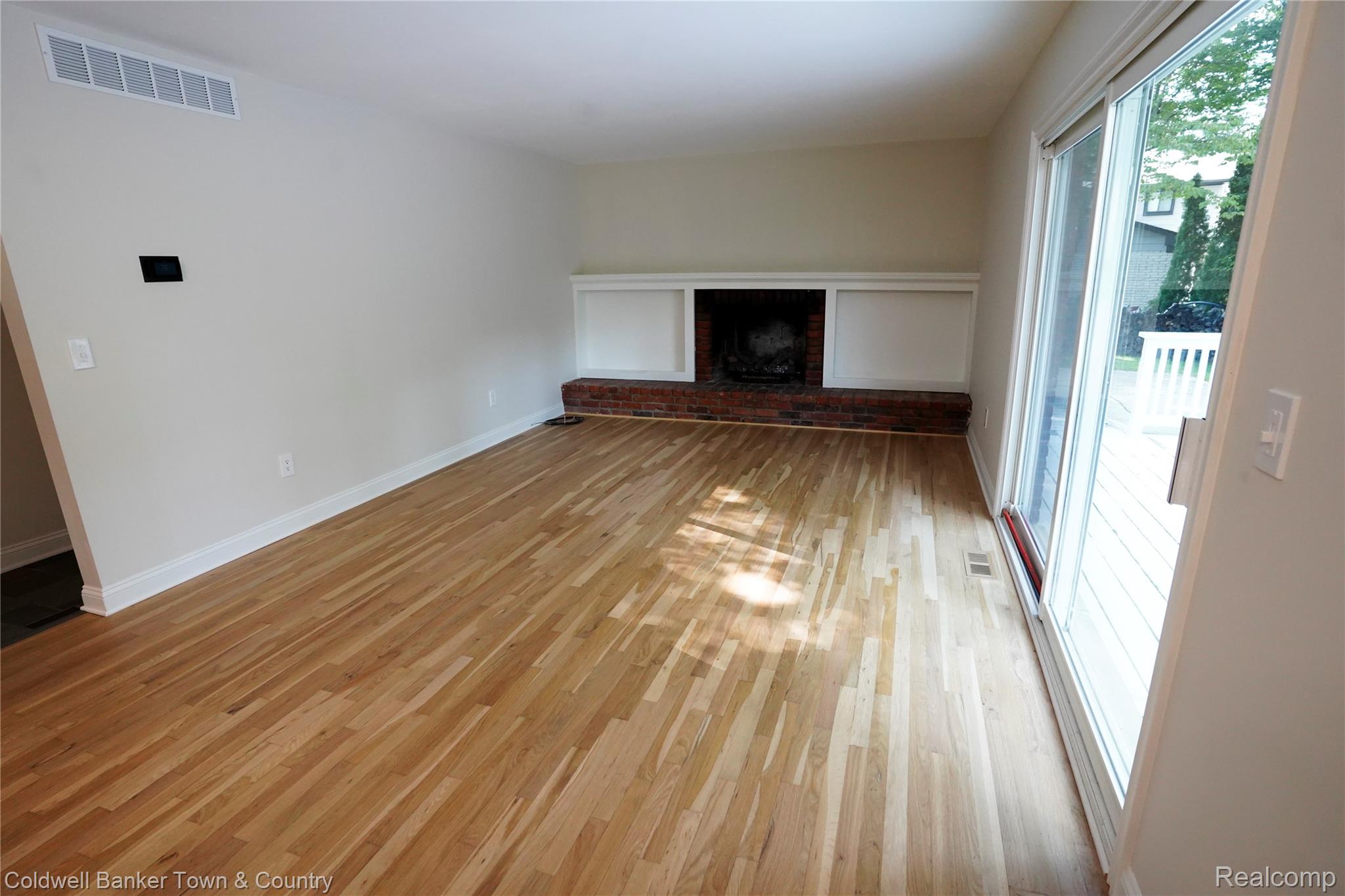 4301 Macqueen Drive Property Photo 15