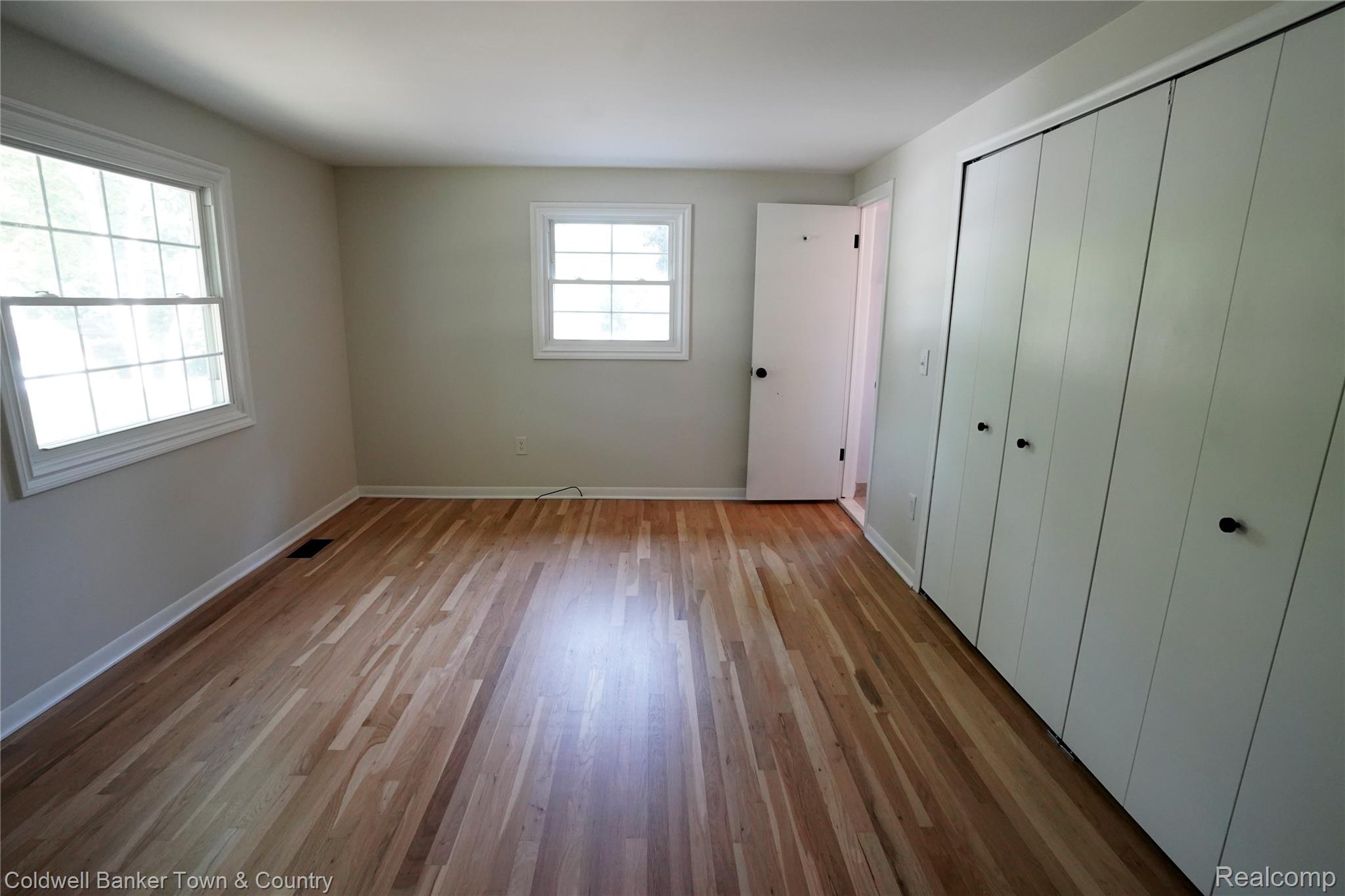 4301 Macqueen Drive Property Photo 33